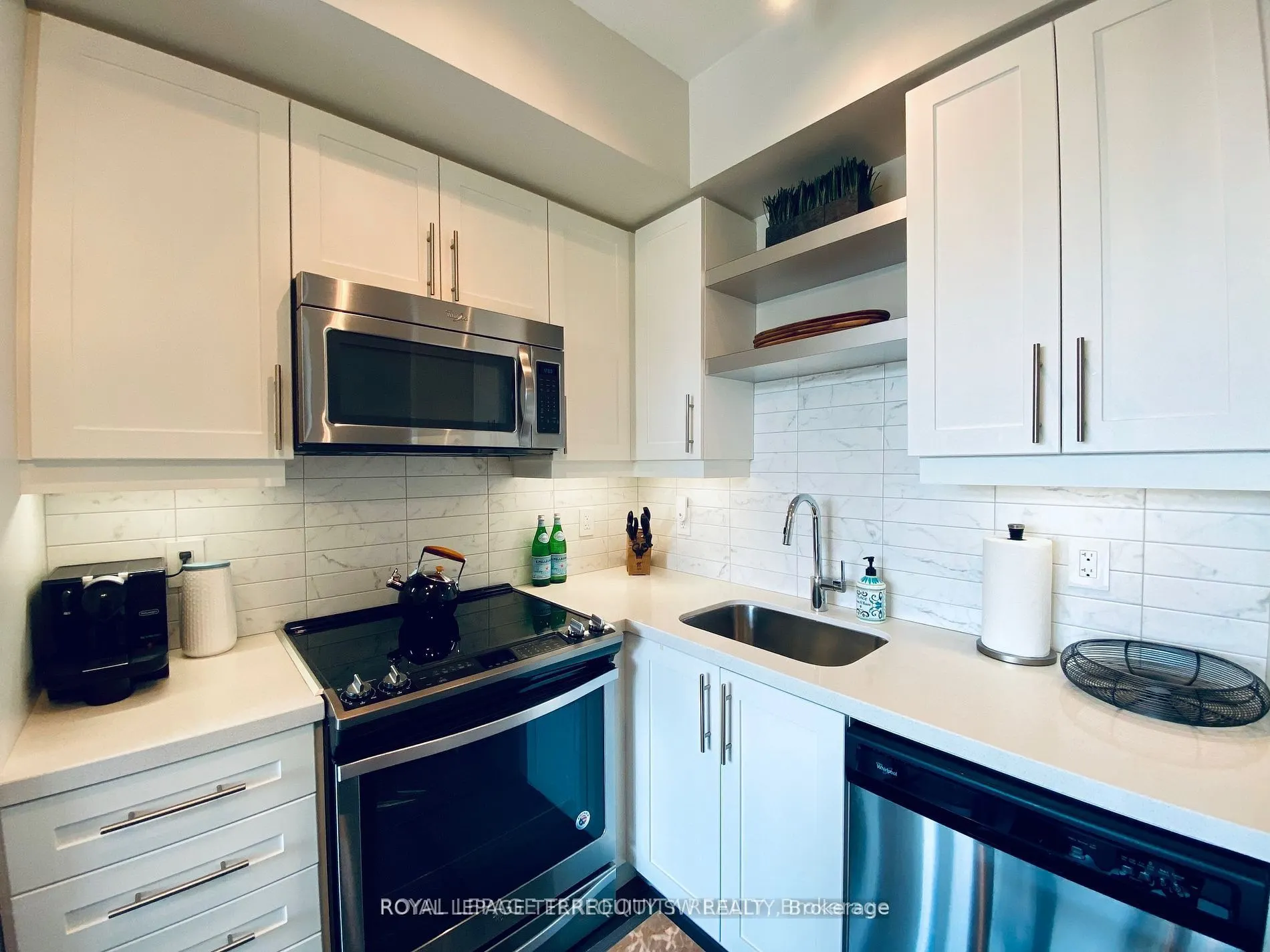 525 Adelaide Street W, #Lph28