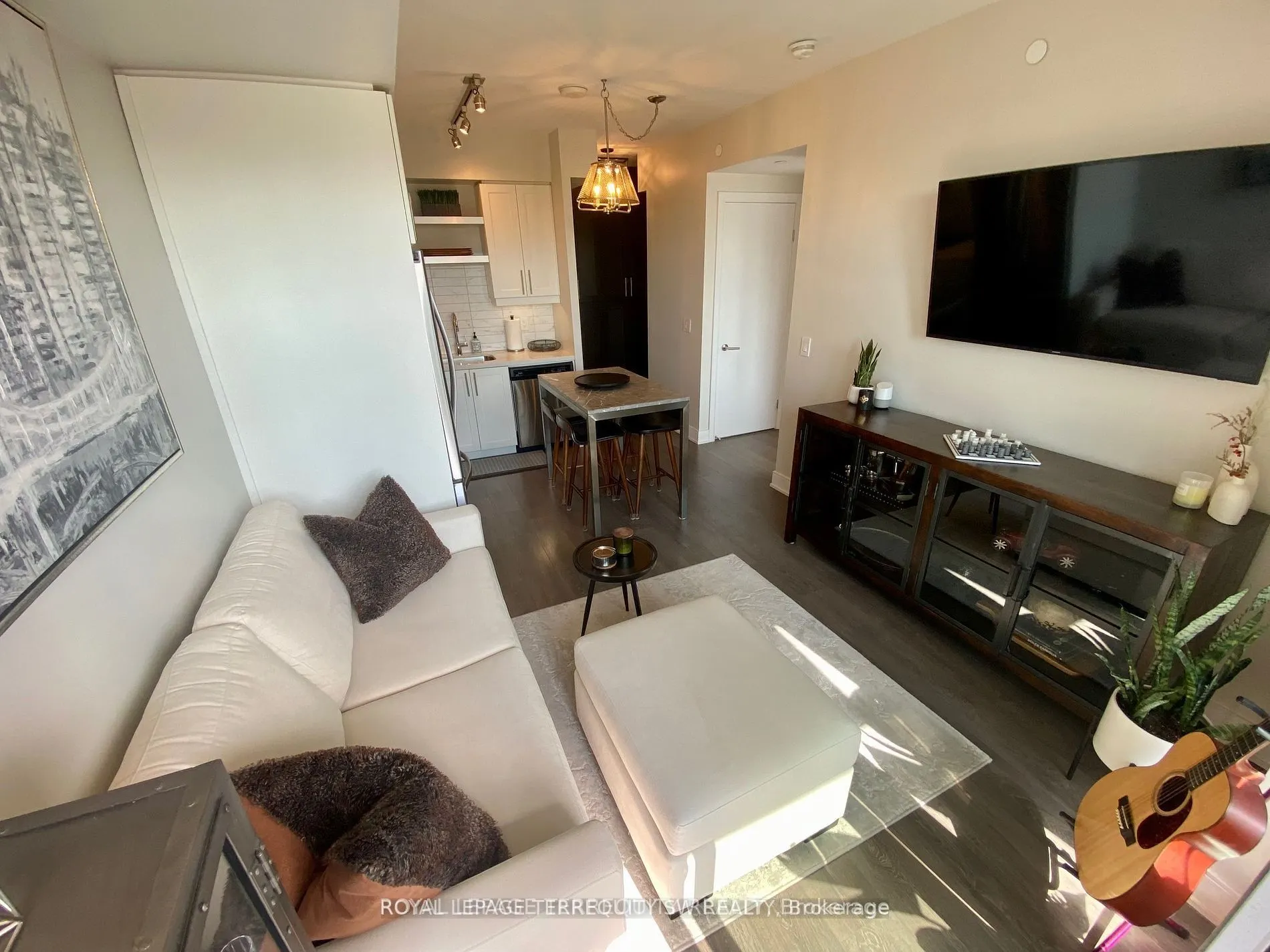 525 Adelaide Street W, #Lph28