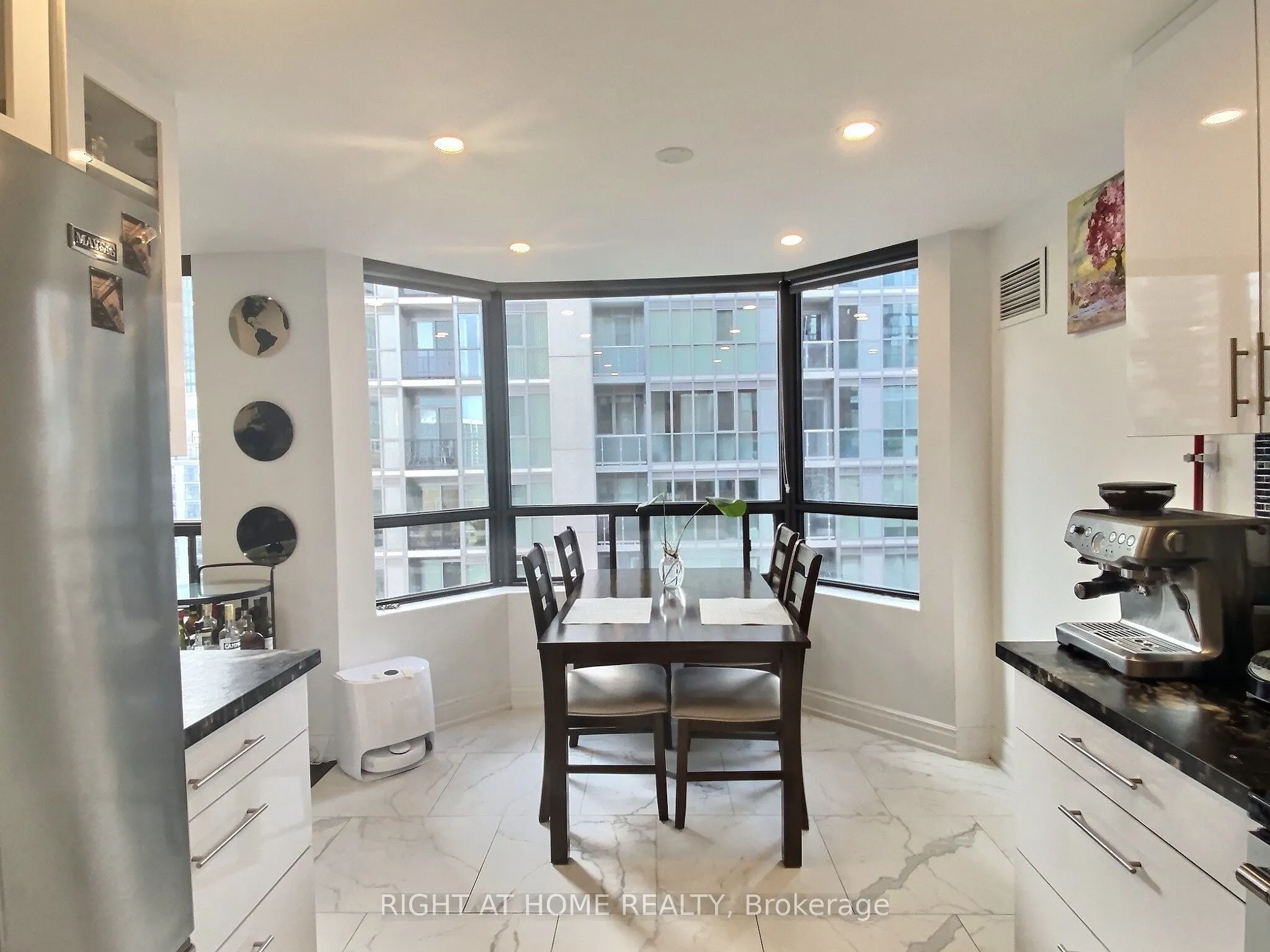 192 Jarvis Street, #1004