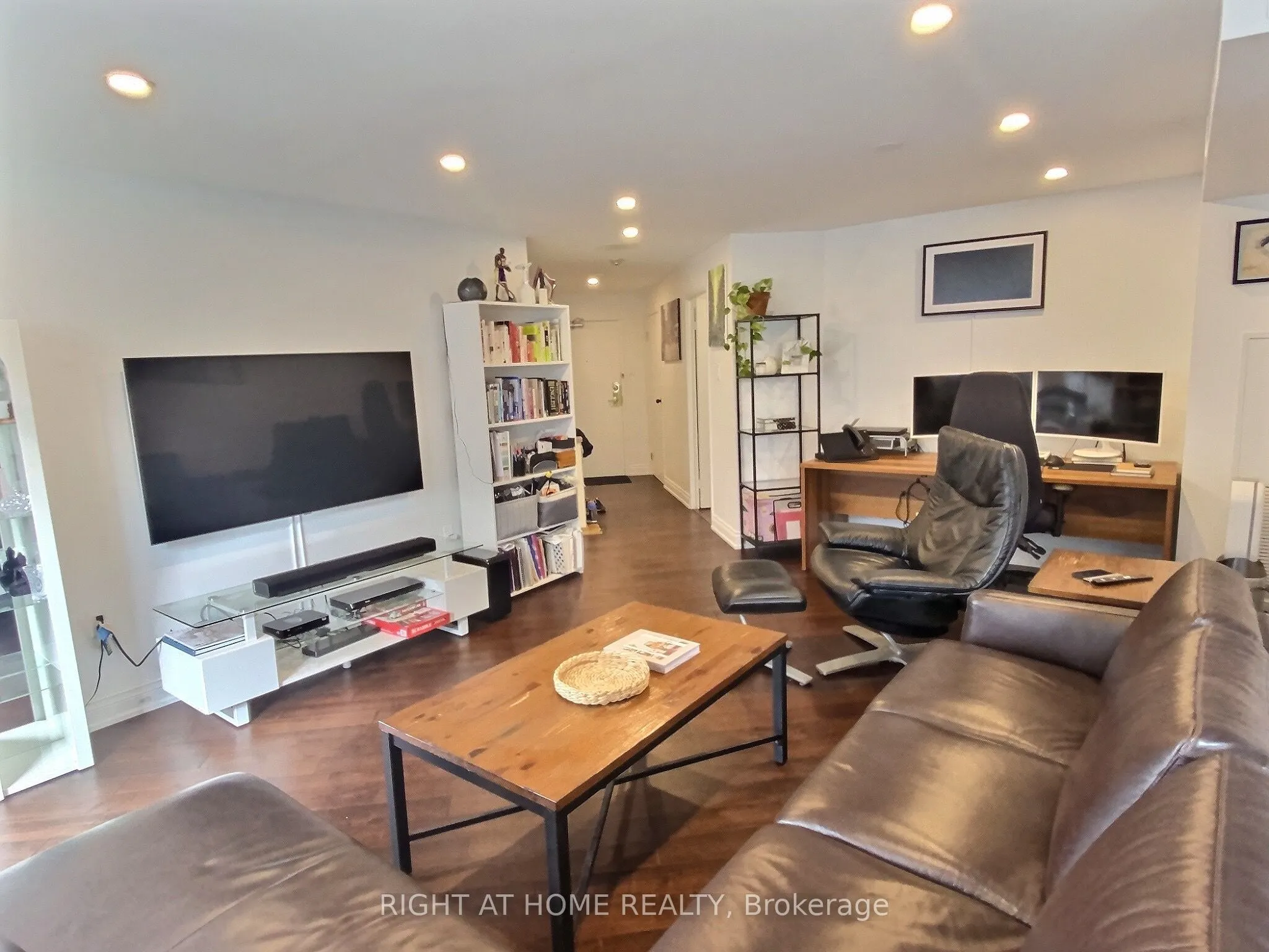 192 Jarvis Street, #1004