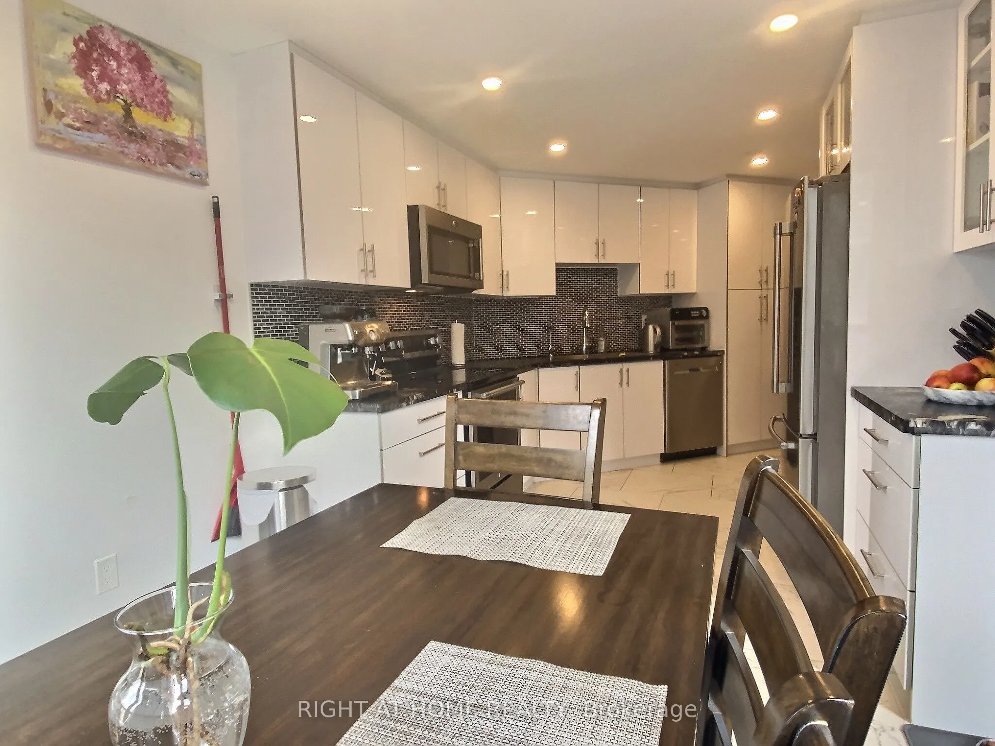 192 Jarvis Street, #1004