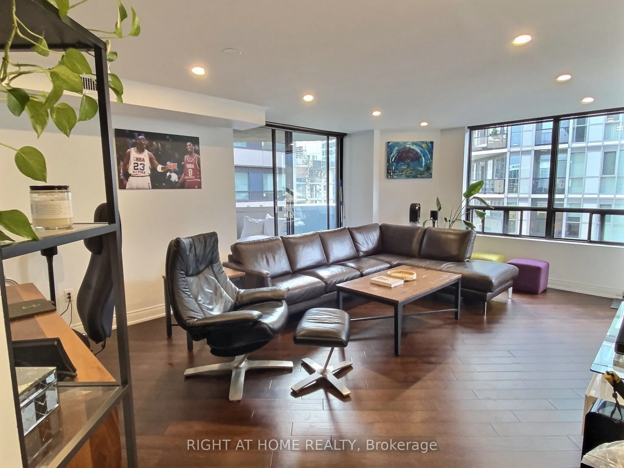 192 Jarvis Street, #1004