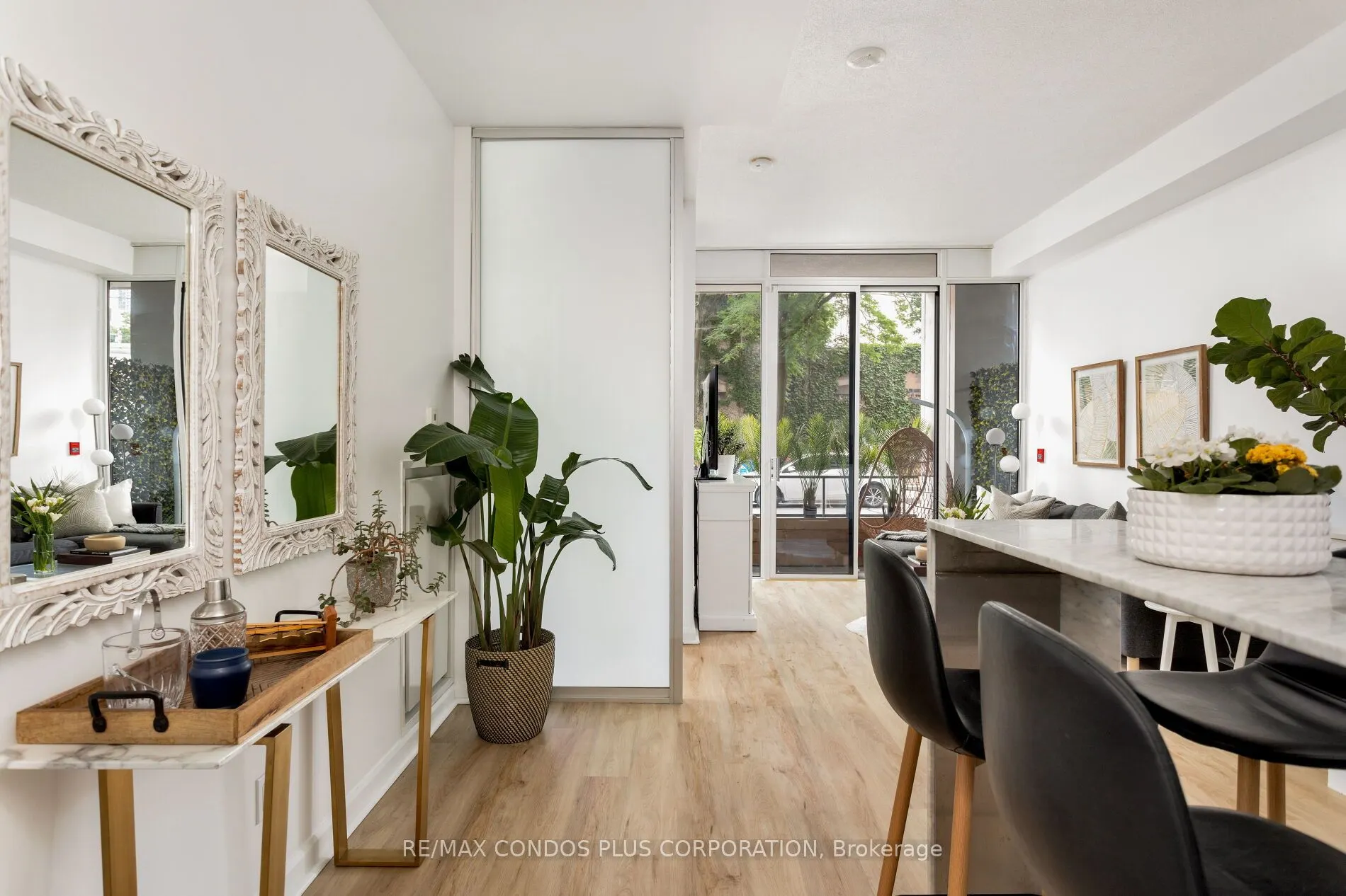 111 Elizabeth Street, #101
