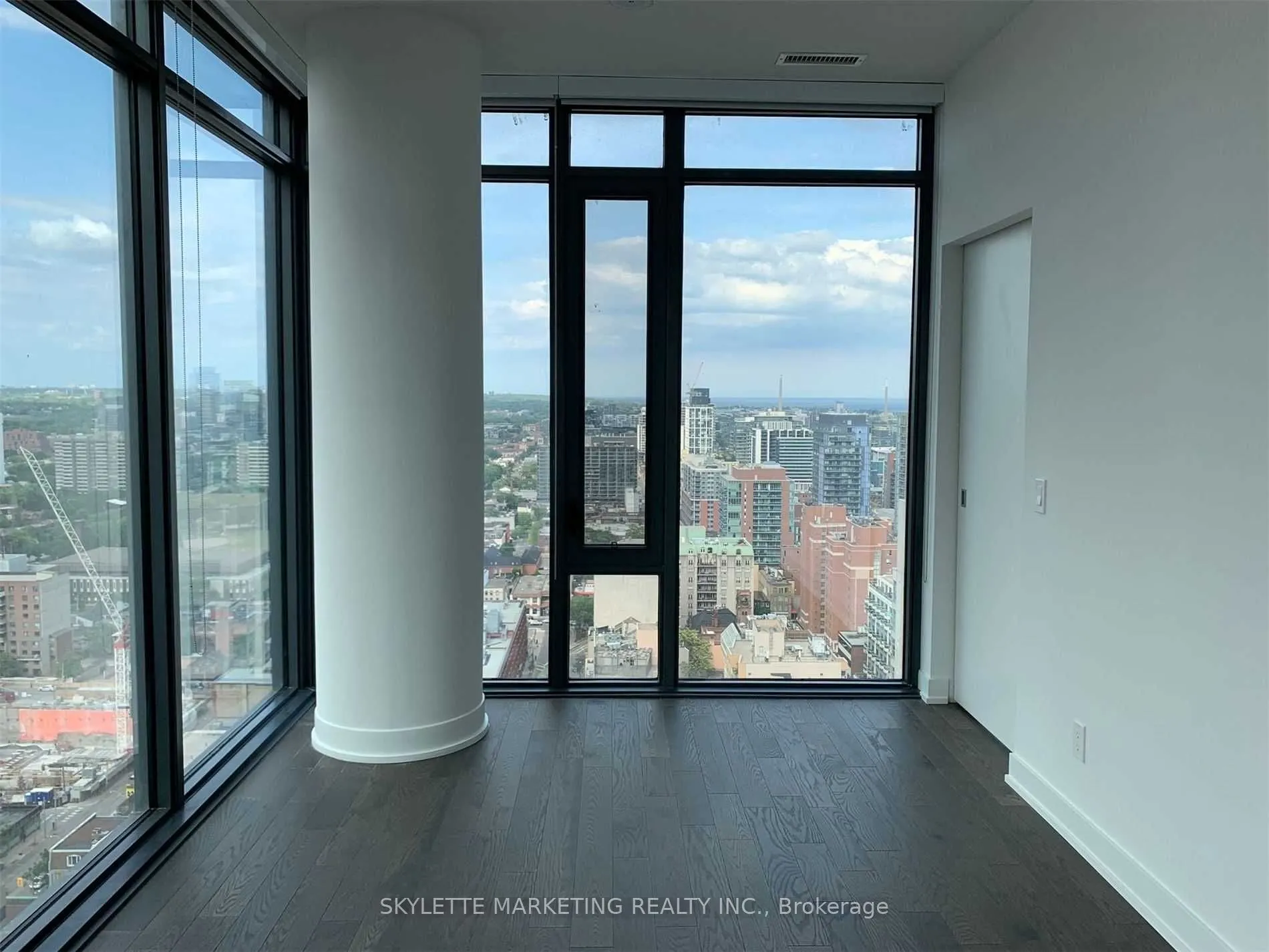 25 Richmond Street E, #2716