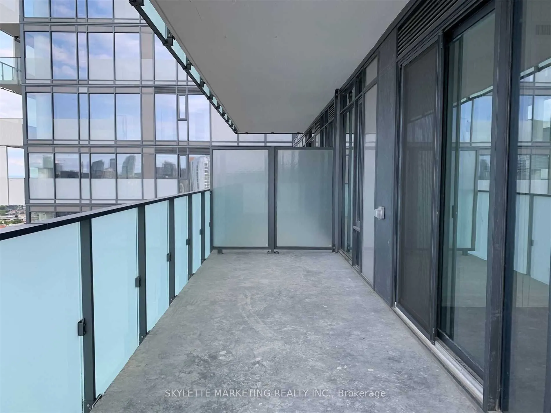 25 Richmond Street E, #2716