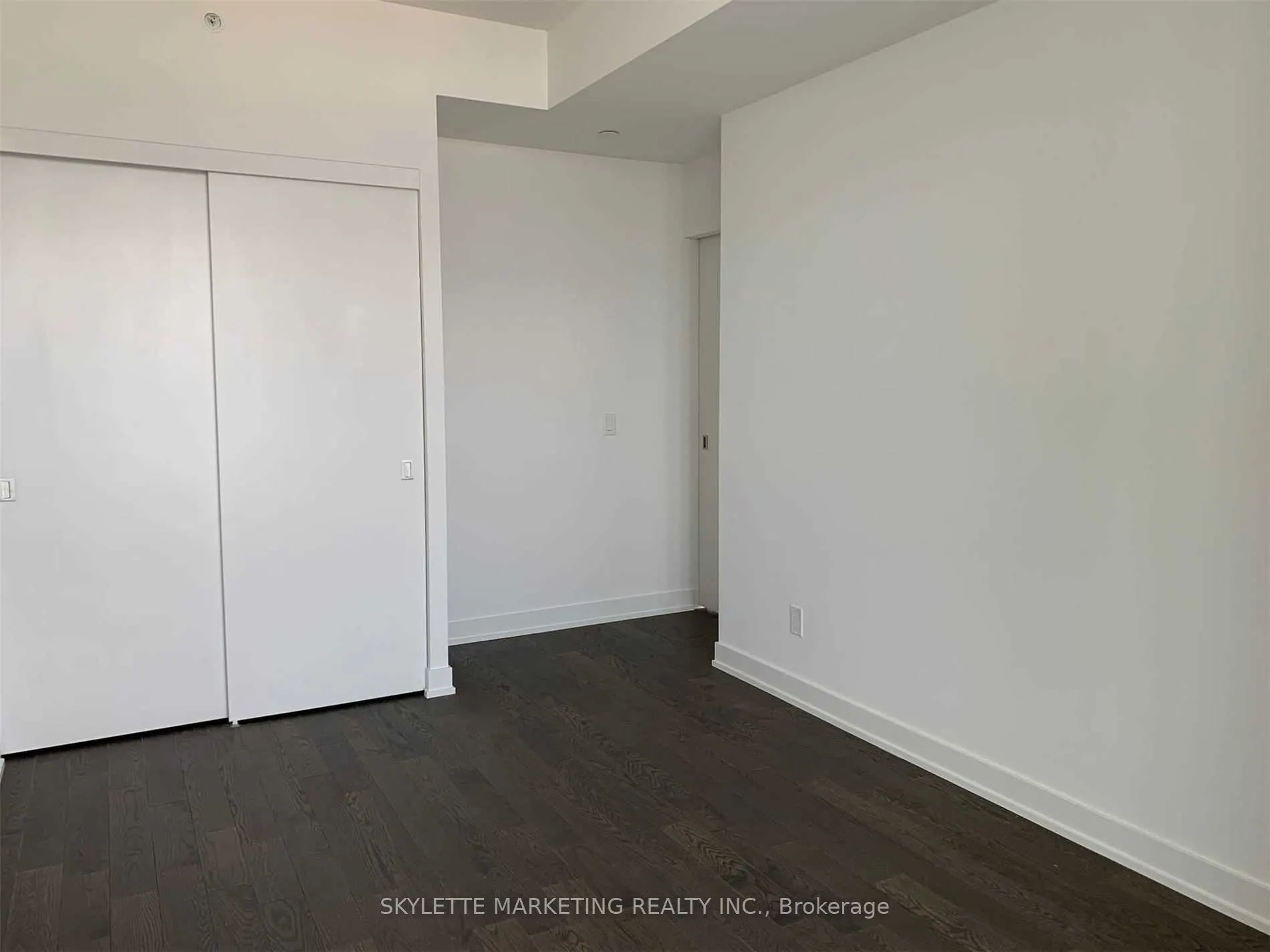 25 Richmond Street E, #2716