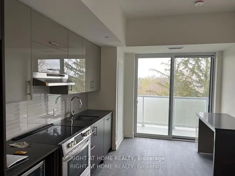 188 Fairview Mall Drive, #515