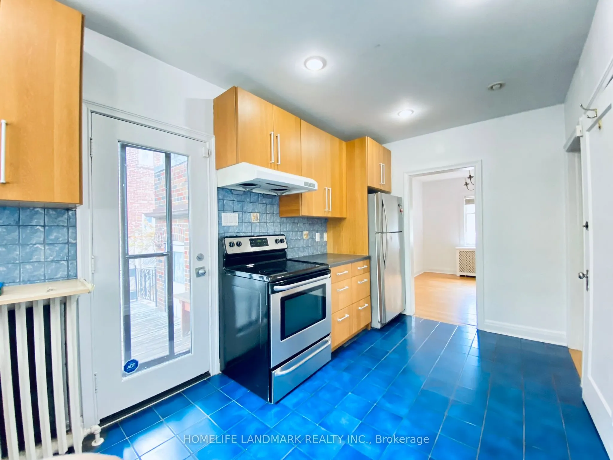 256 Oriole Parkway, #Upper
