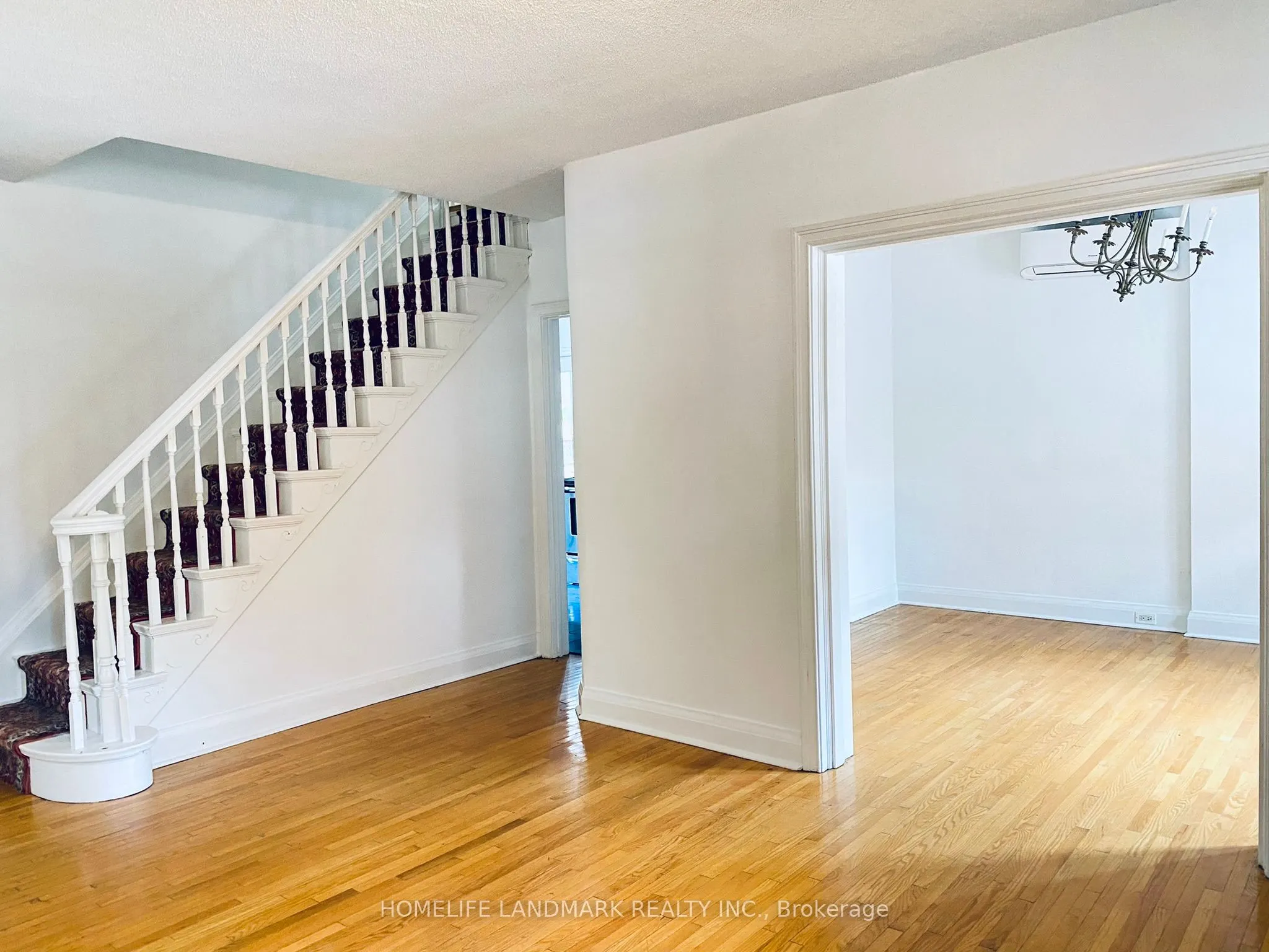 256 Oriole Parkway, #Upper