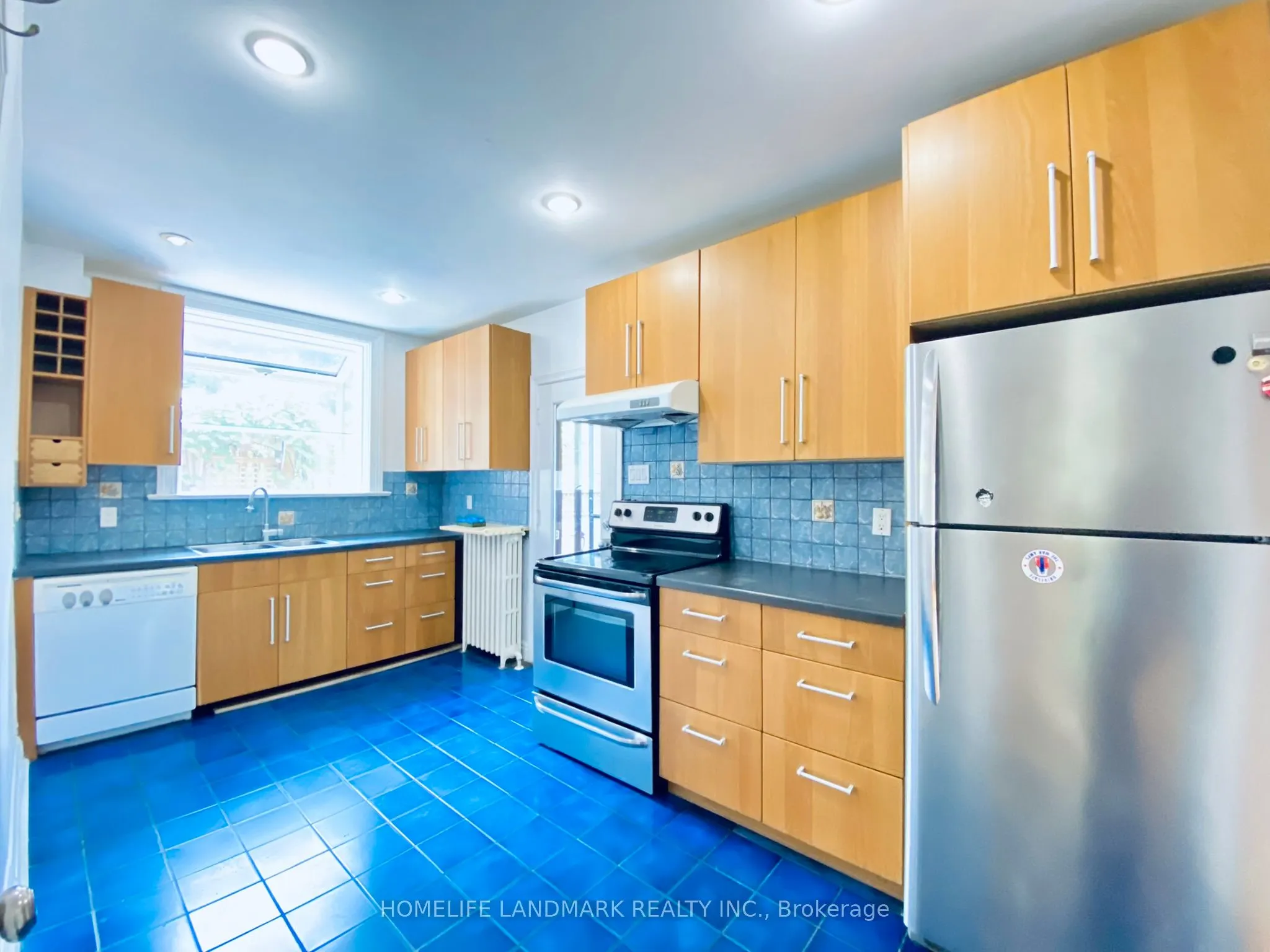 256 Oriole Parkway, #Upper