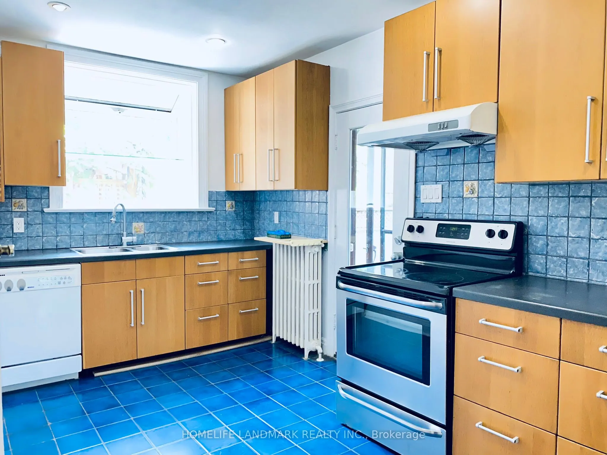 256 Oriole Parkway, #Upper