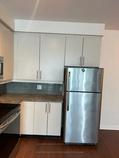 33 Bay Street, #3013