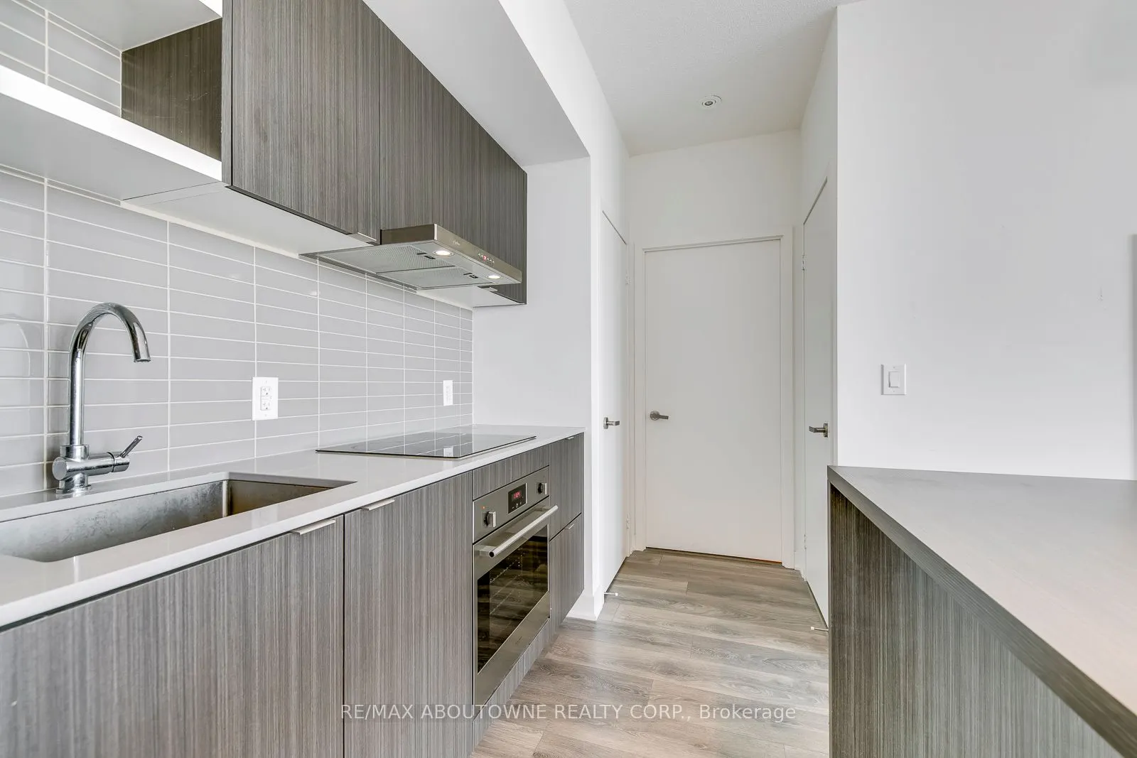 88 Harbour Street, #4906