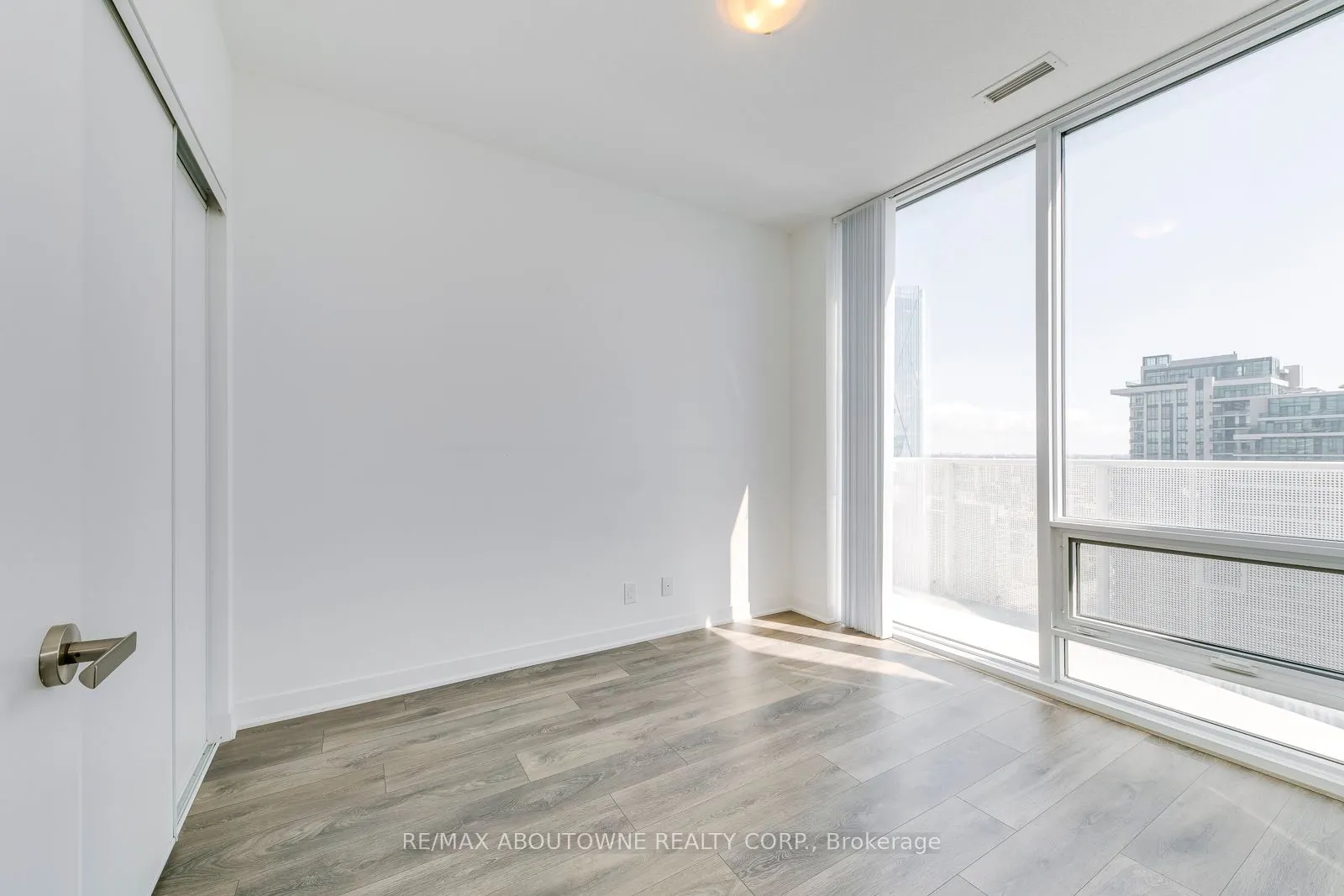 88 Harbour Street, #4906