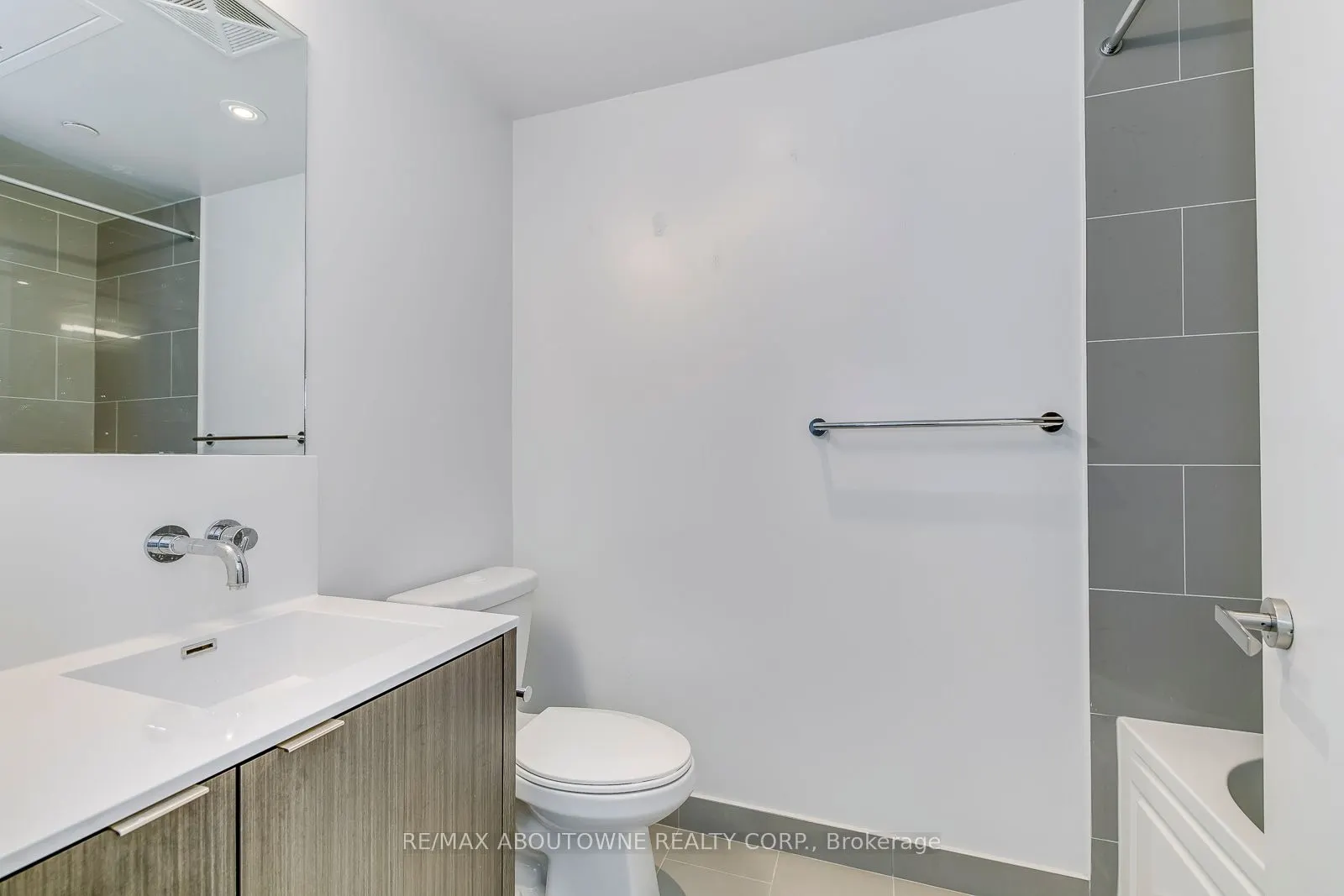88 Harbour Street, #4906