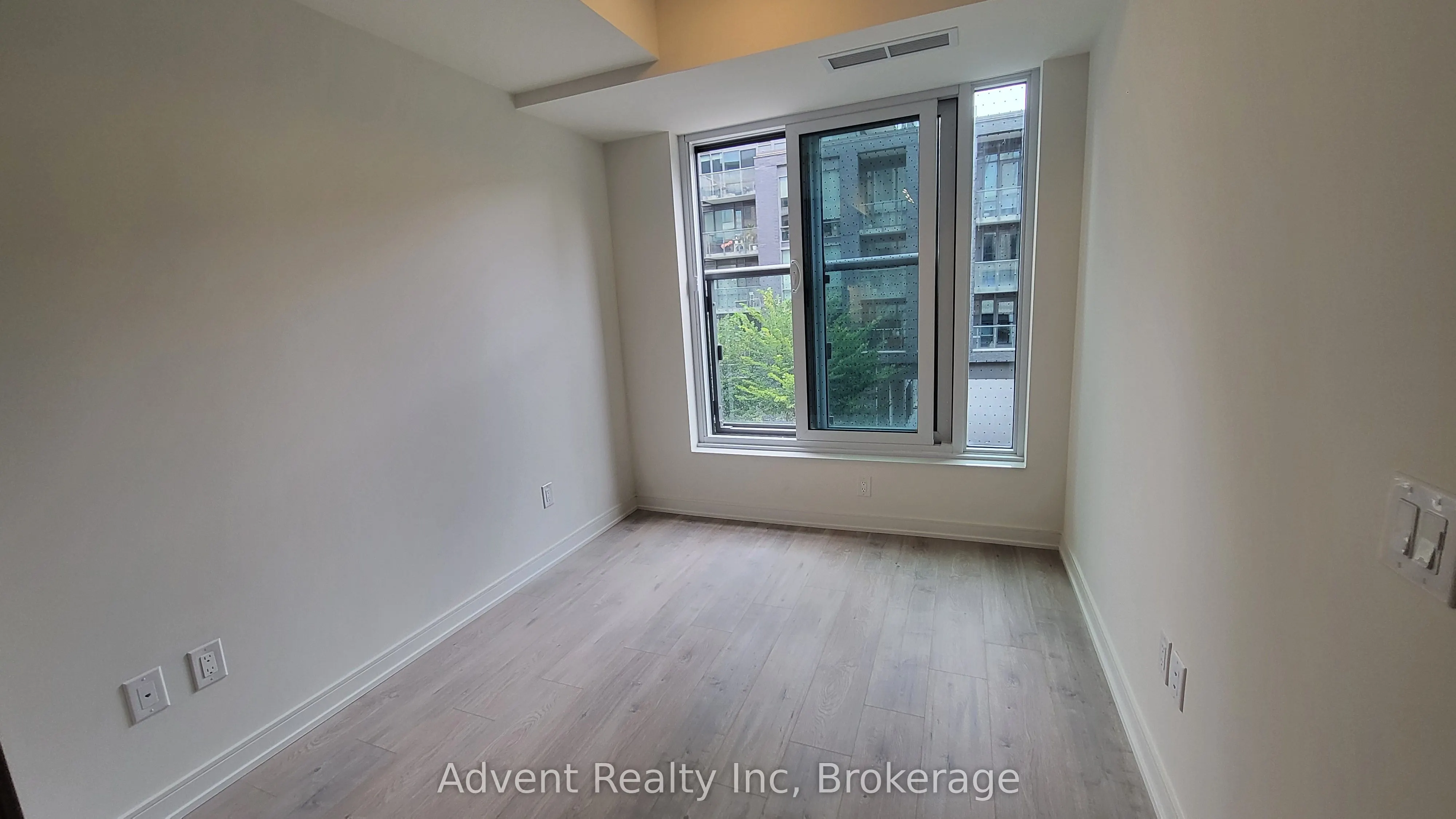 425 Front Street E, #311