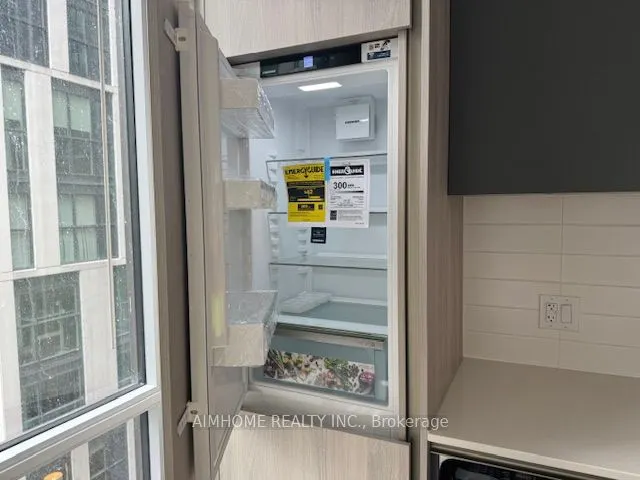 8 Widmer Street, #1212
