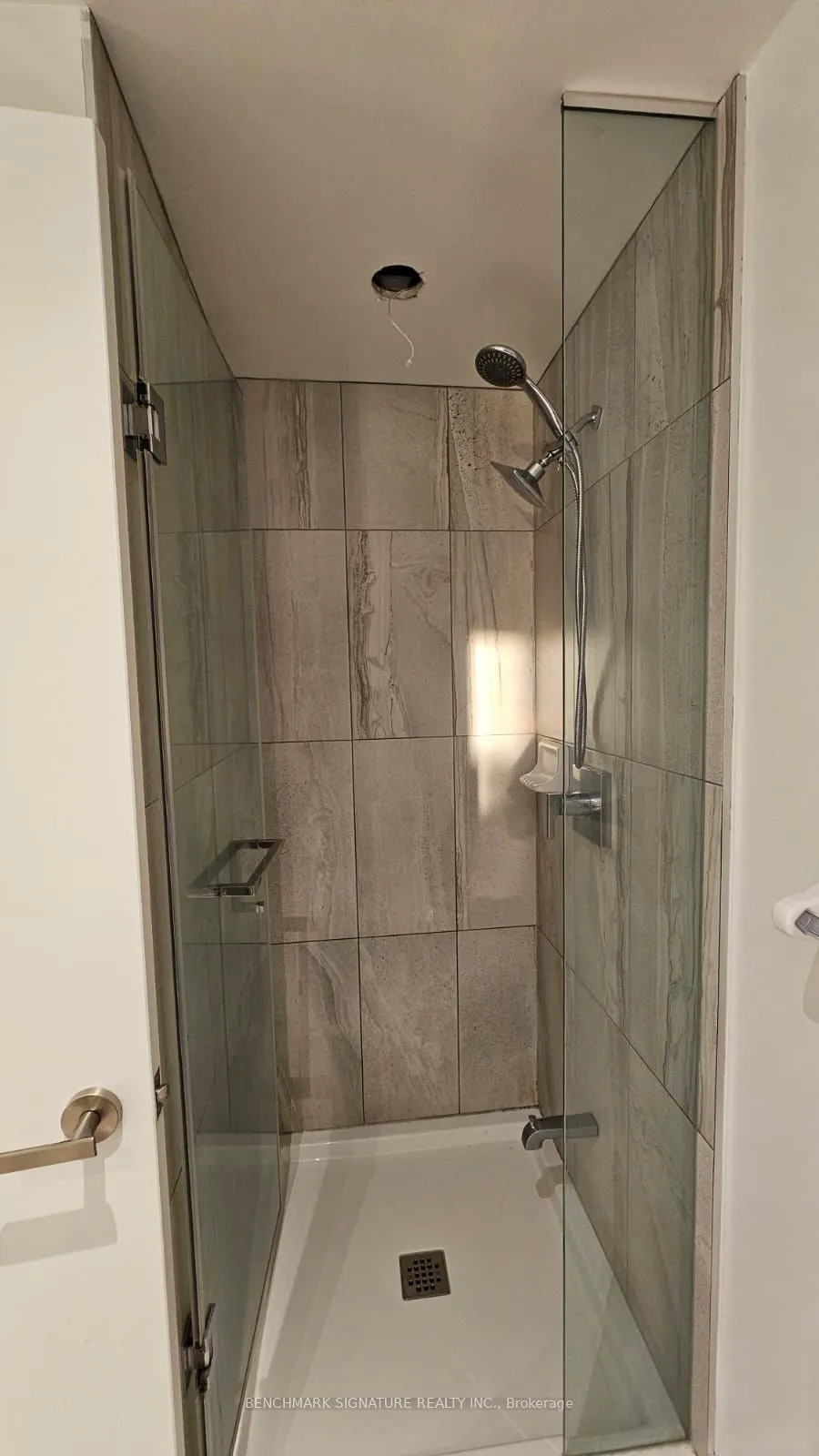 99 Broadway Avenue, #2810