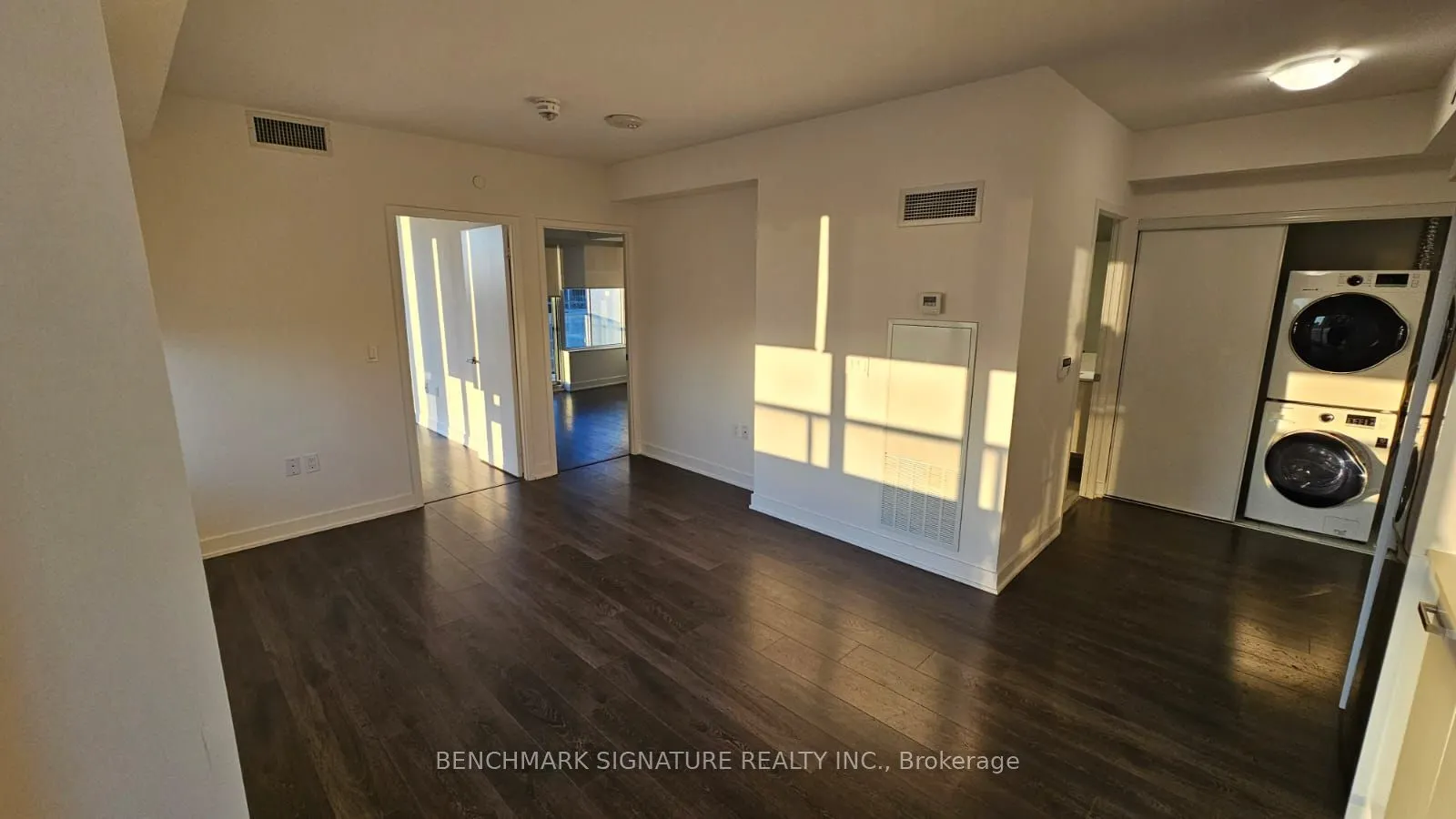 99 Broadway Avenue, #2810
