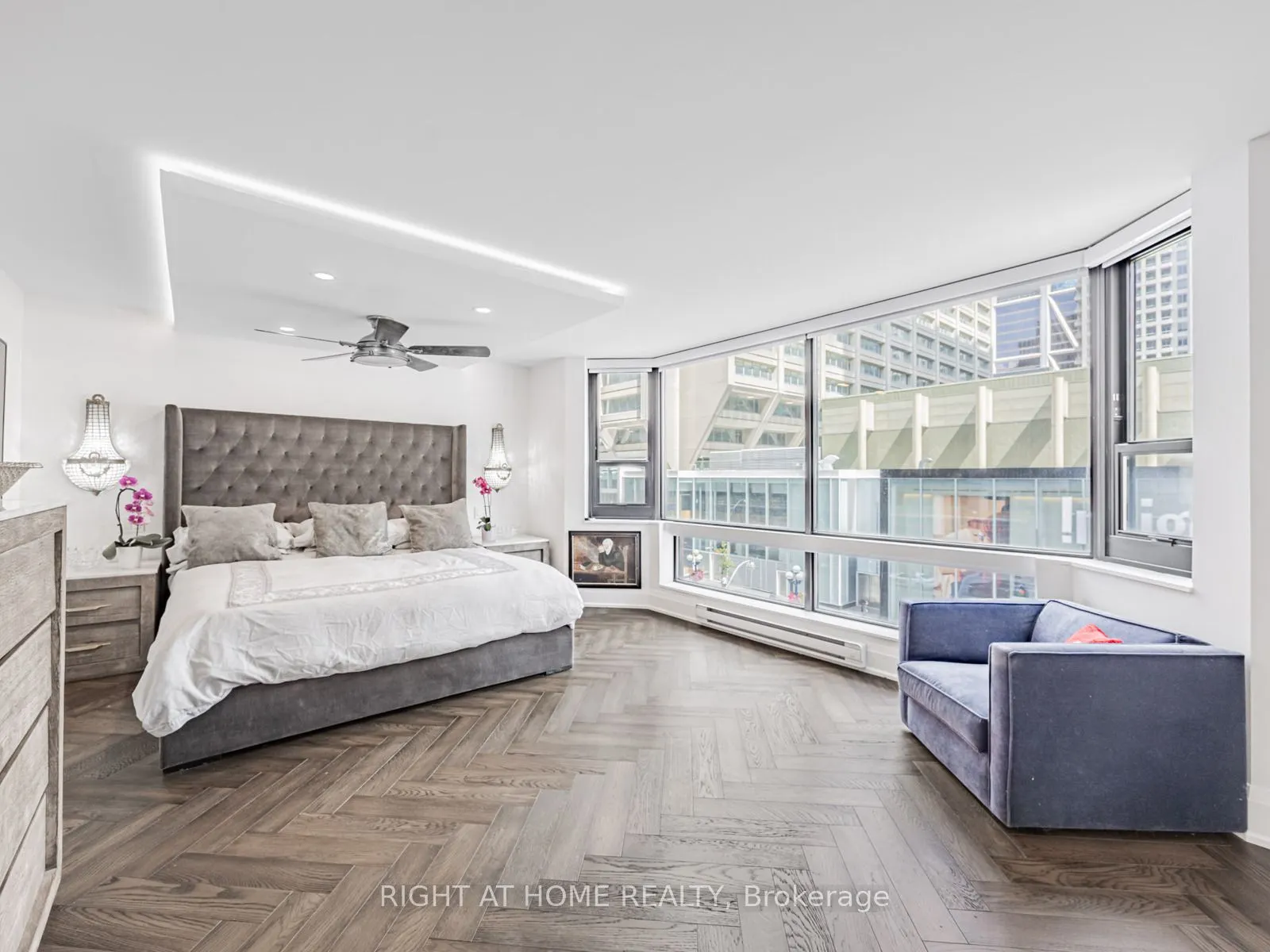1166 Bay Street, #401