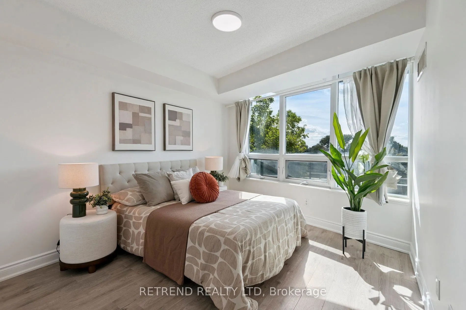 15 Greenview Avenue, #411