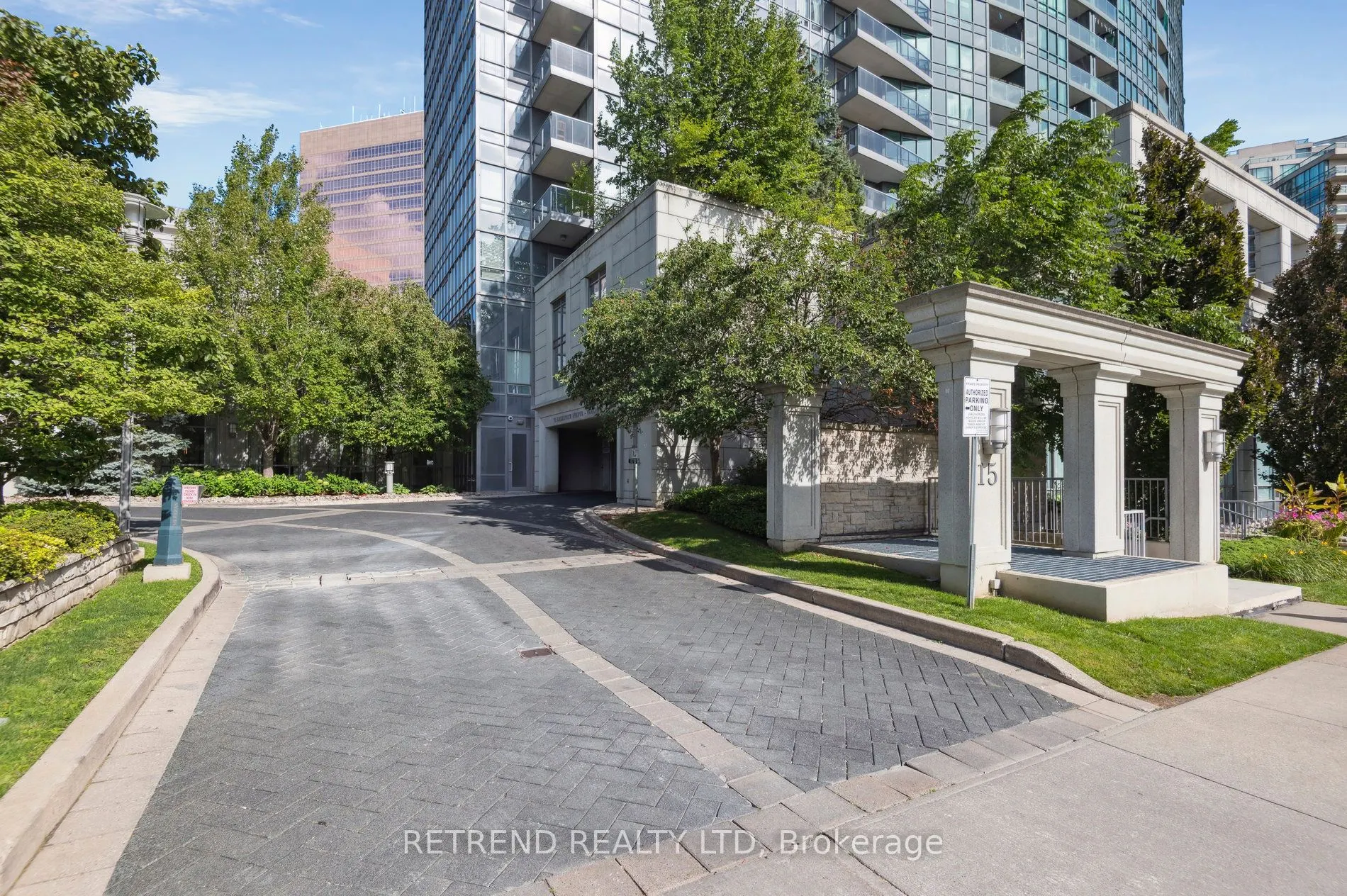 15 Greenview Avenue, #411