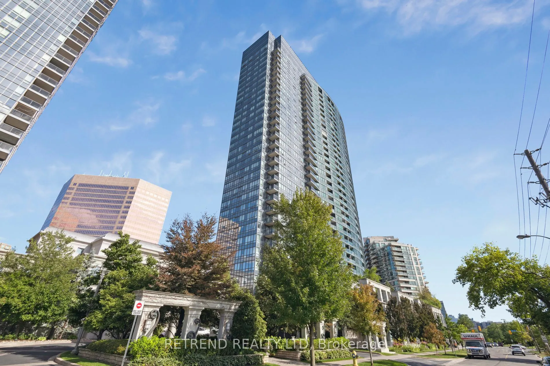 15 Greenview Avenue, #411