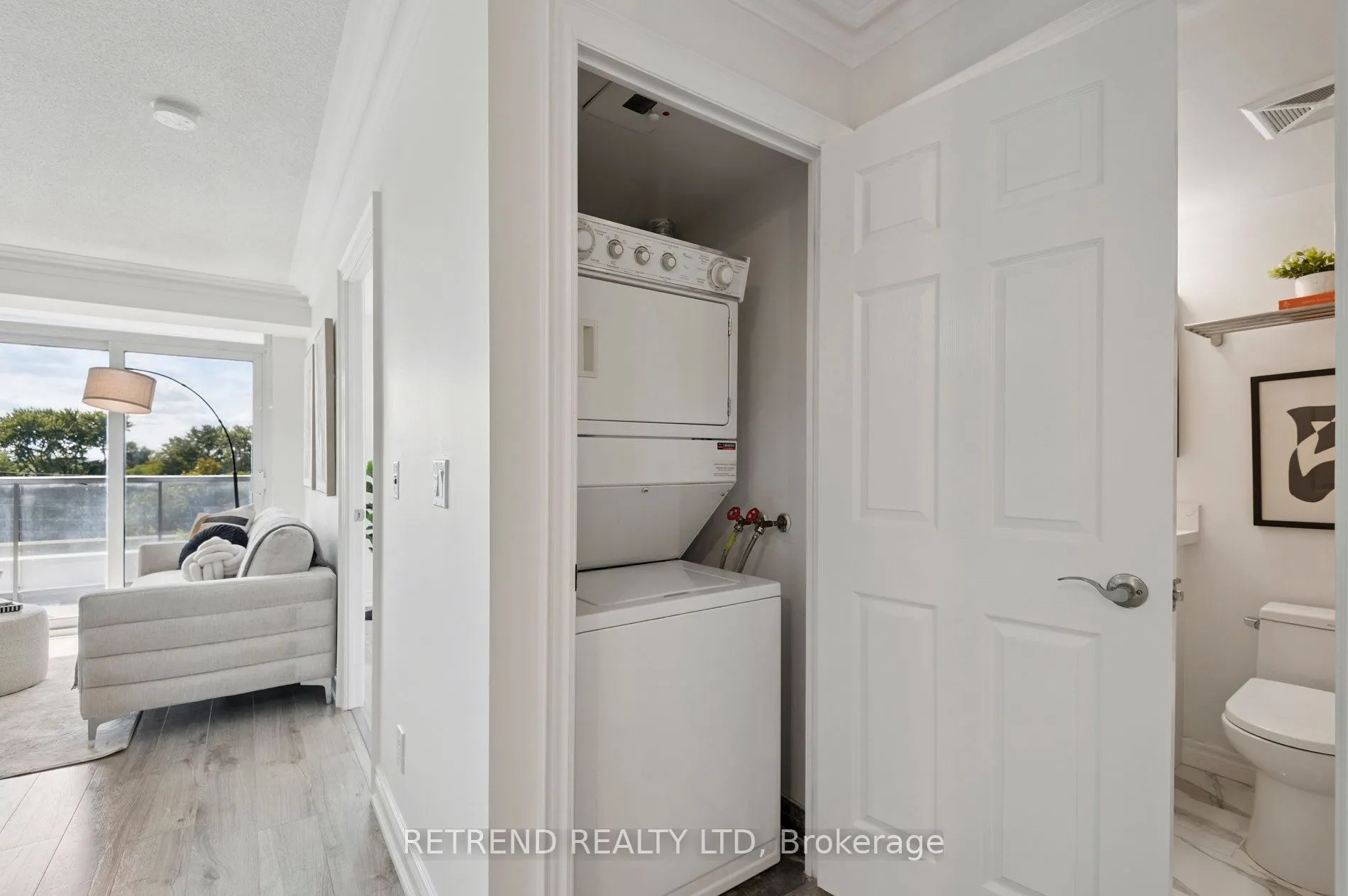 15 Greenview Avenue, #411