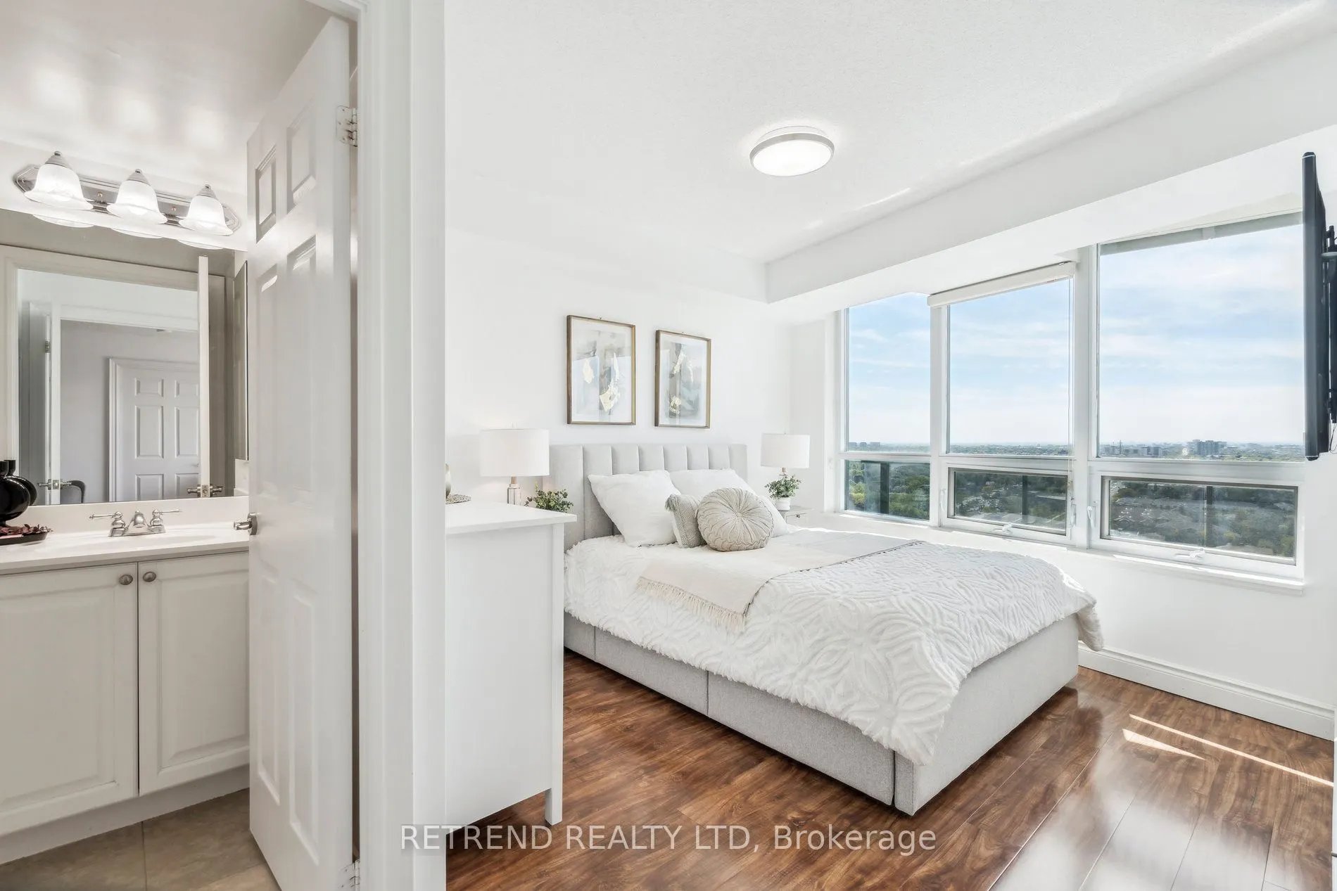 15 Greenview Avenue, #2111