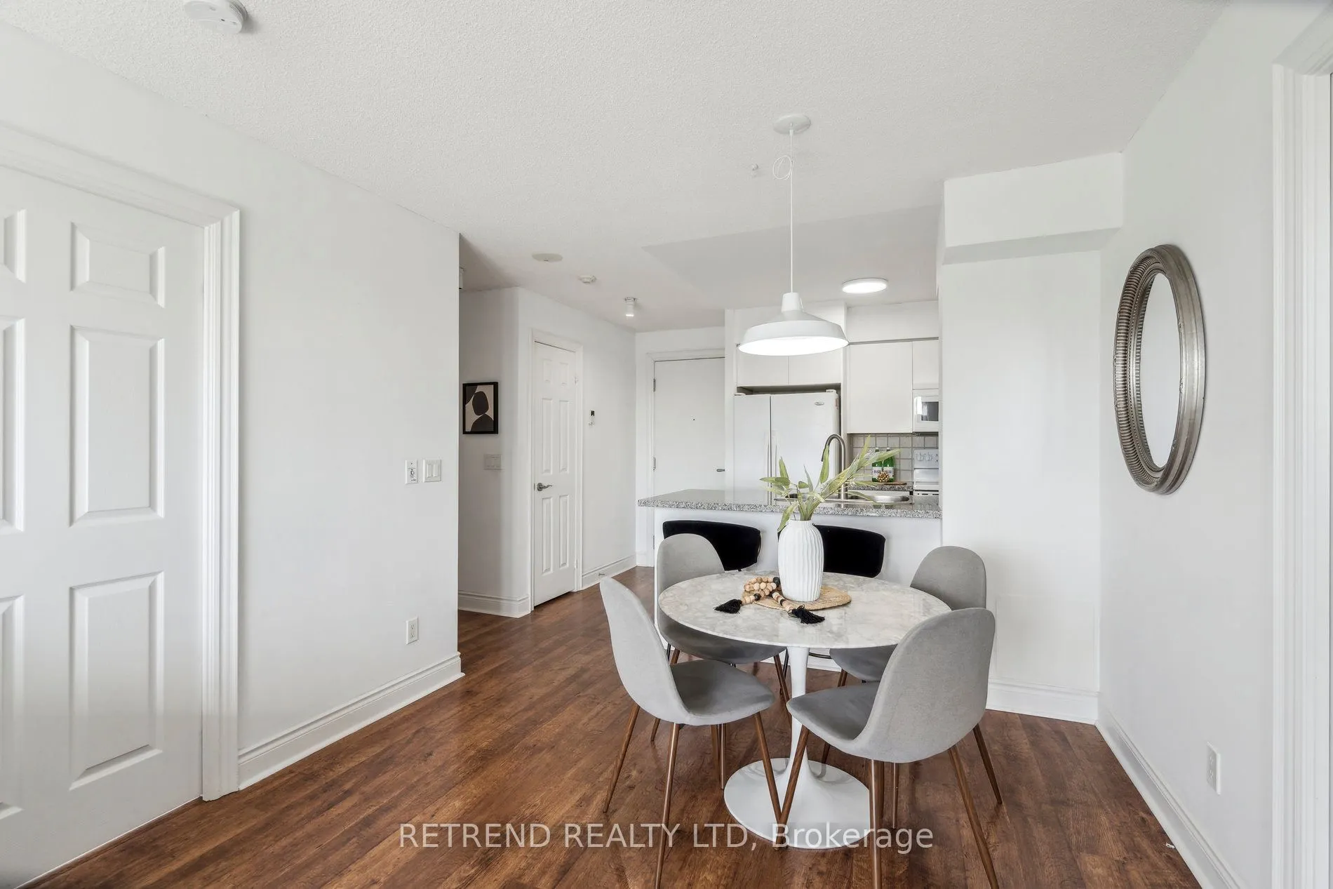 15 Greenview Avenue, #2111