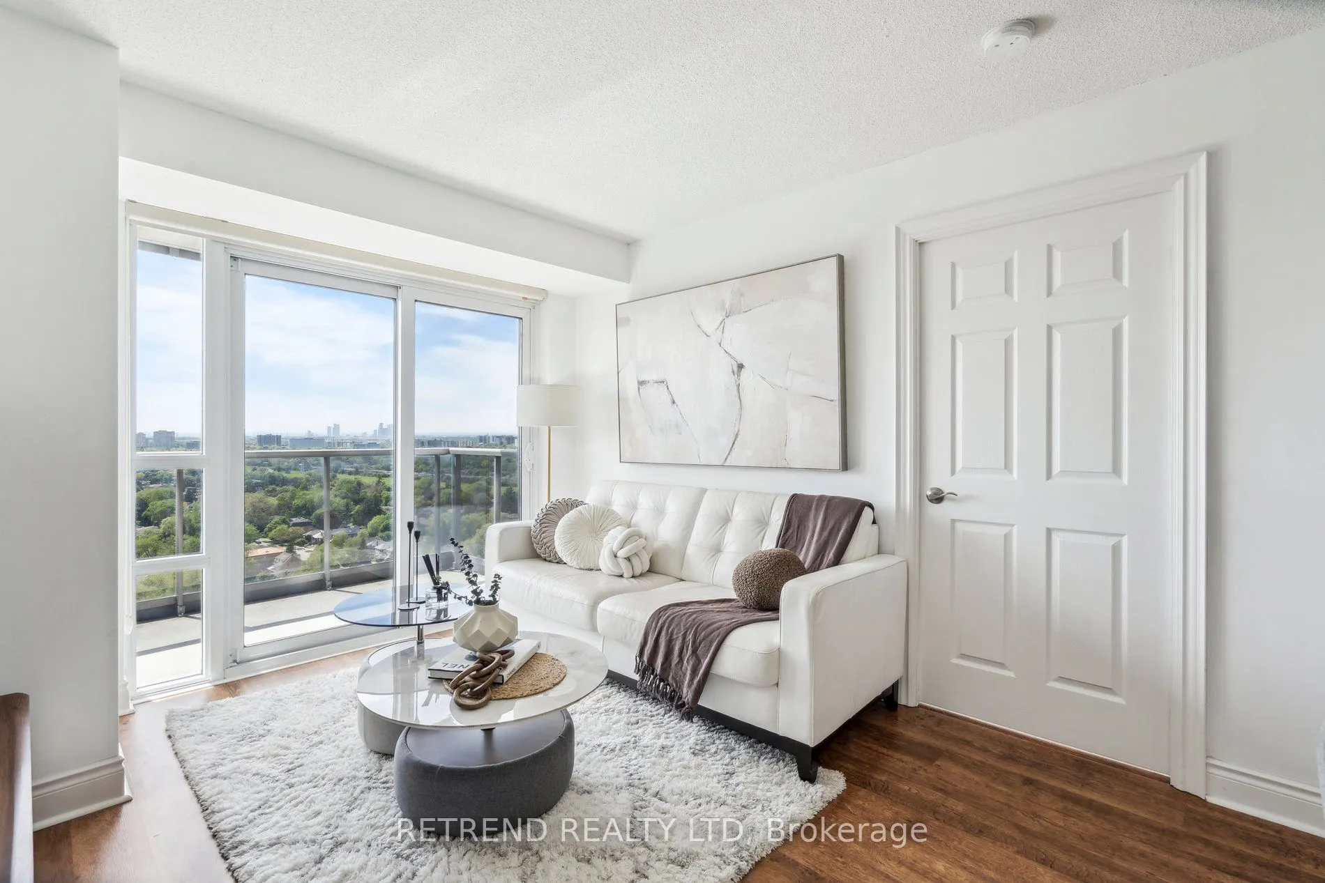 15 Greenview Avenue, #2111