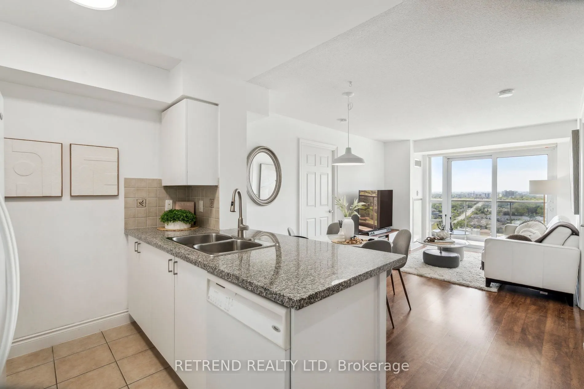 15 Greenview Avenue, #2111