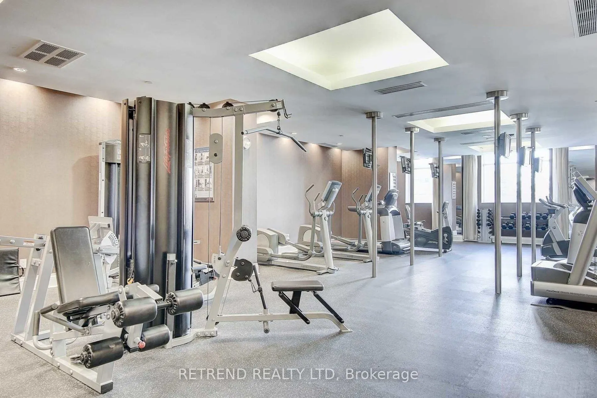 15 Greenview Avenue, #2111