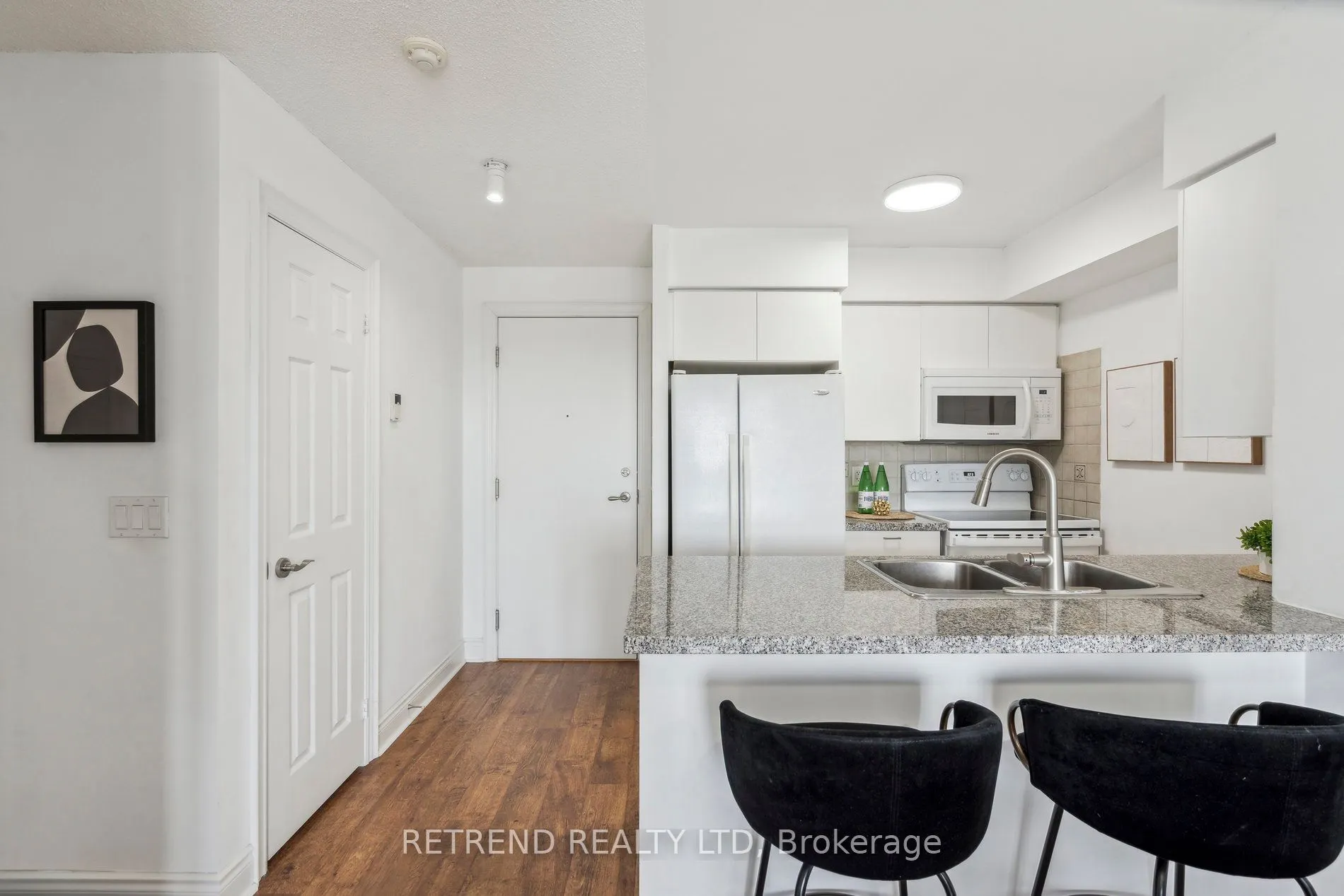 15 Greenview Avenue, #2111