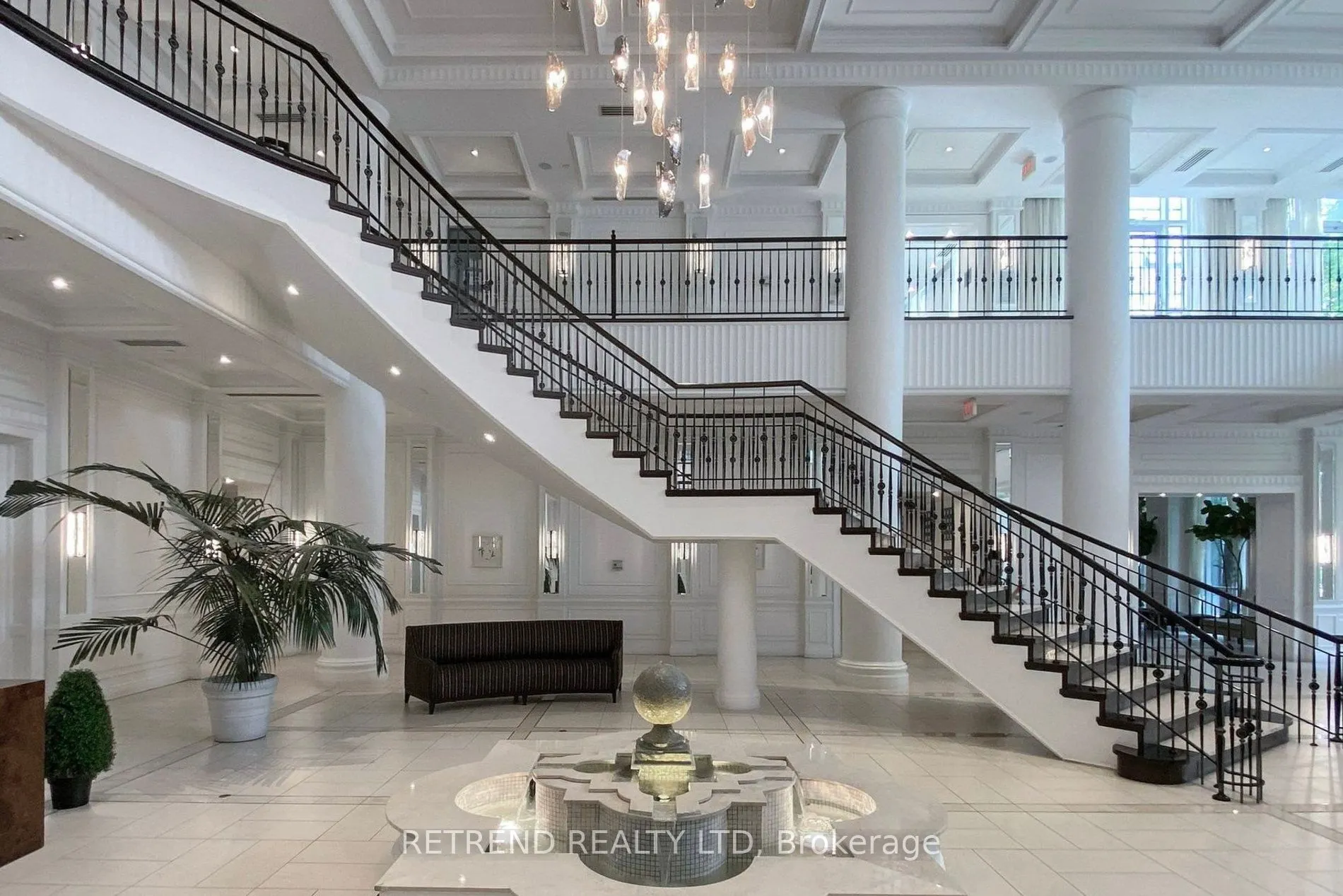 15 Greenview Avenue, #2111