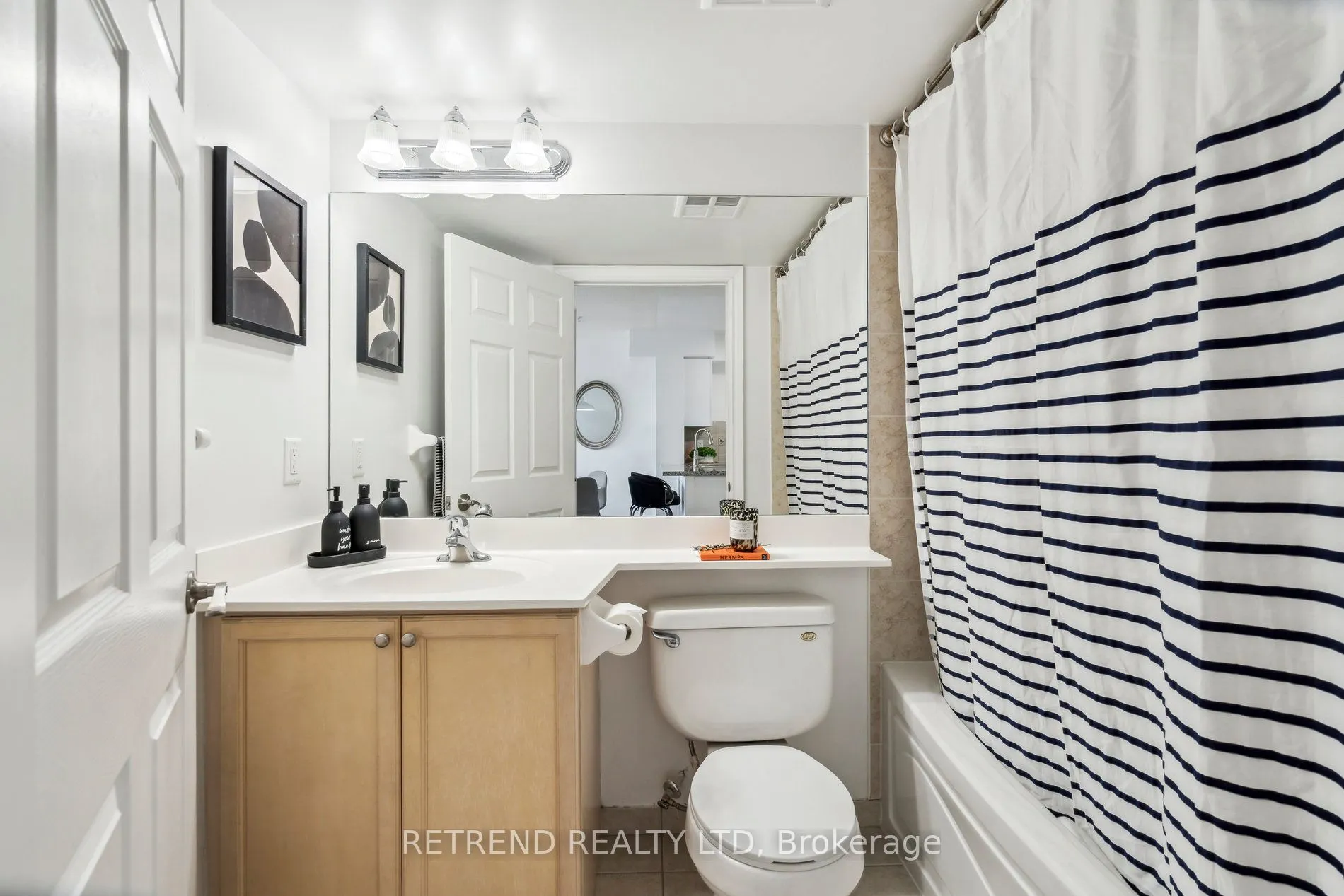 15 Greenview Avenue, #2111