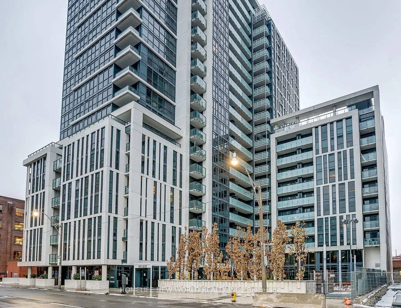 400 Adelaide Street E, #815