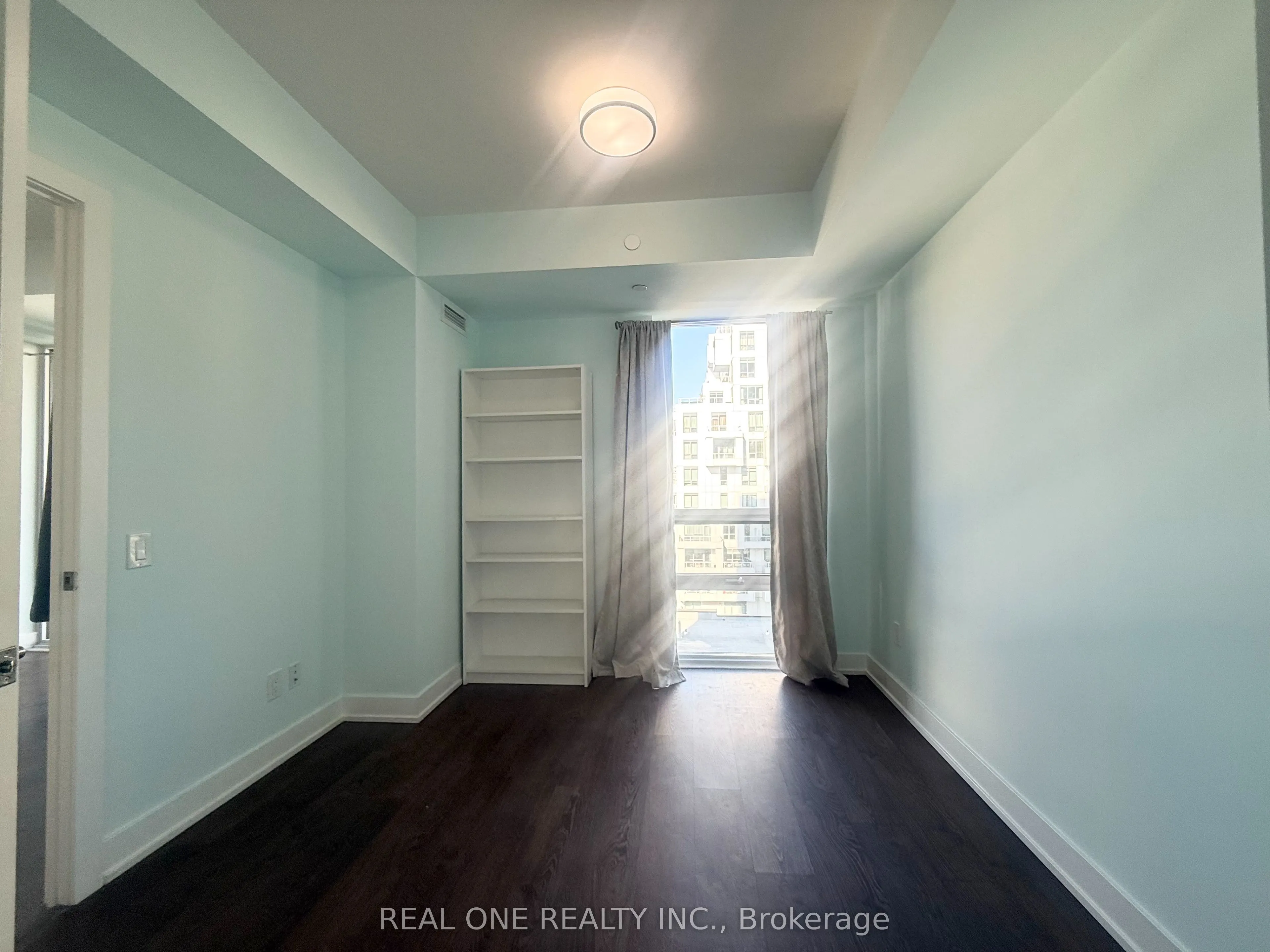 80 Vanauley Street, #610
