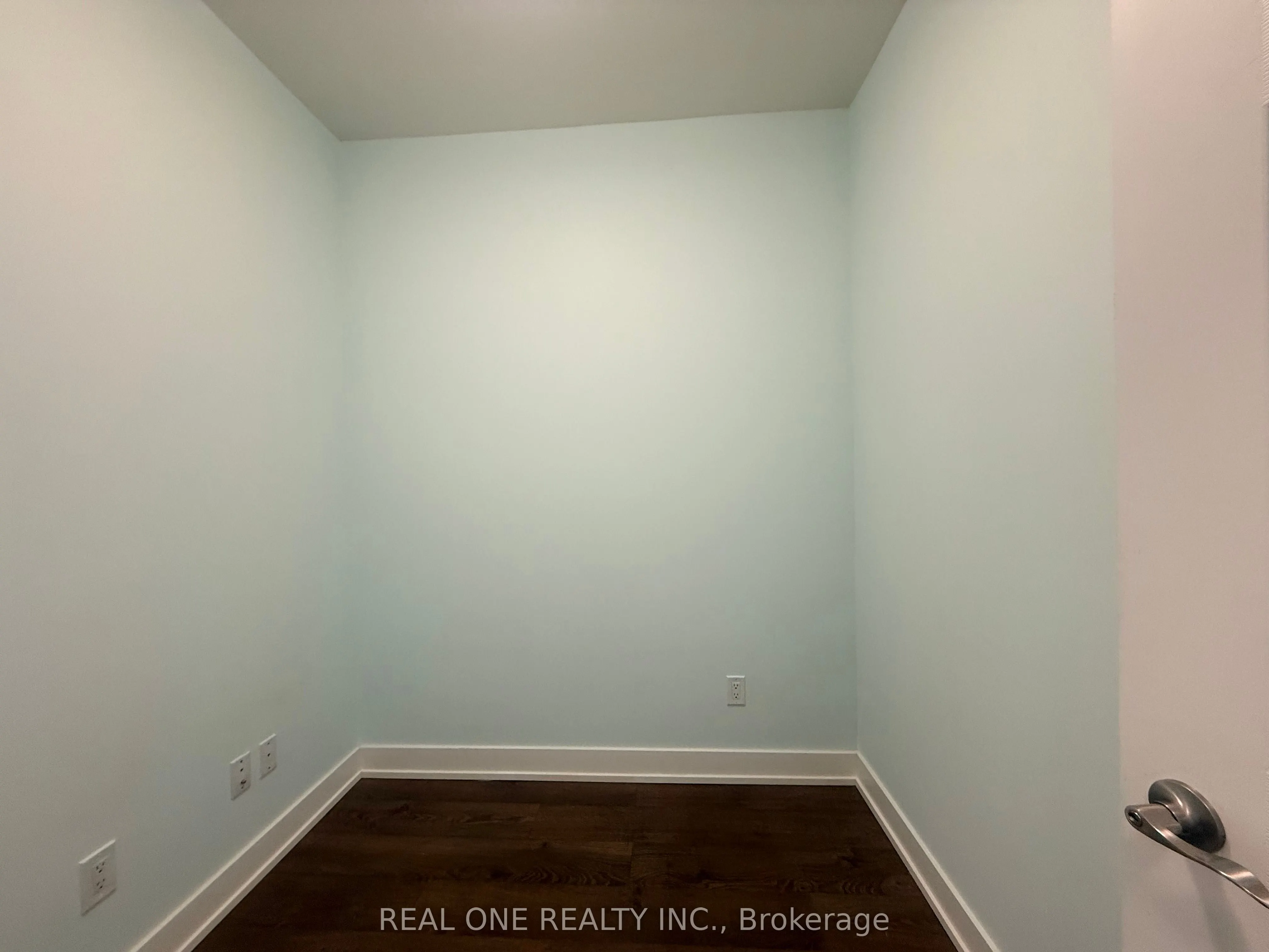 80 Vanauley Street, #610