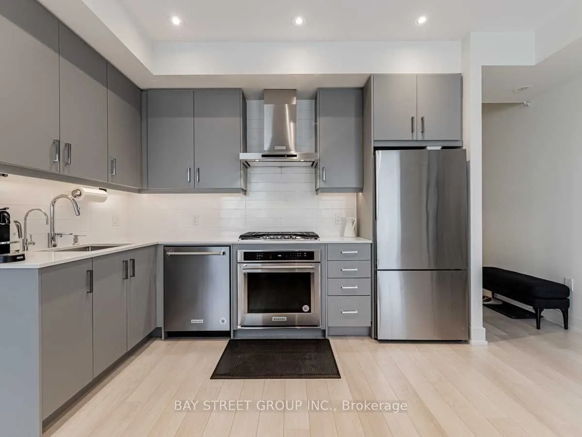 52 Holmes Avenue, #10