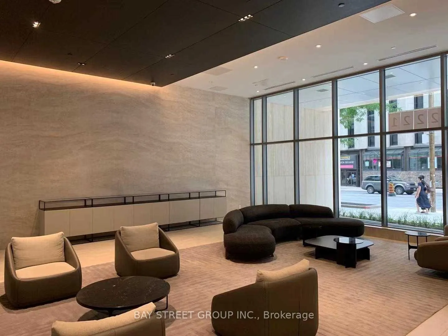 2221 Yonge Street, #2705