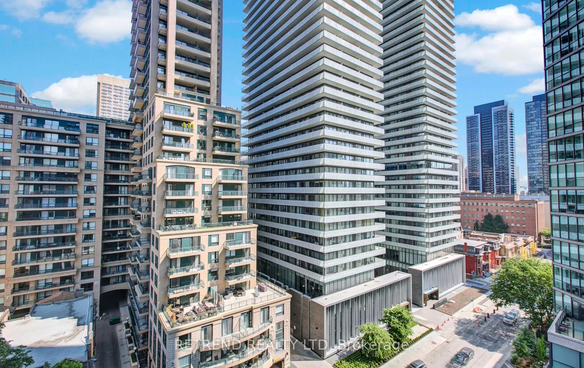 33 Charles Street E, #1010