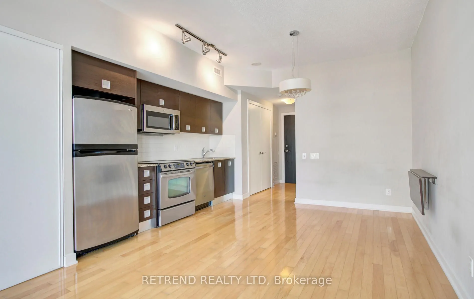 33 Charles Street E, #1010