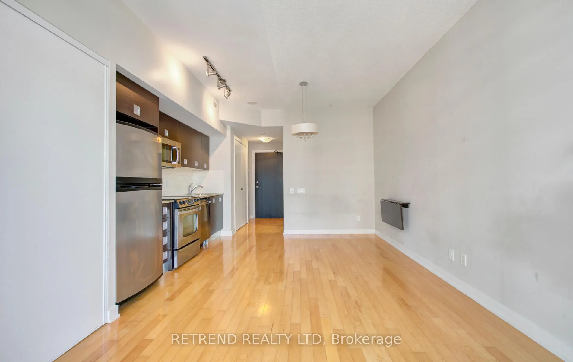 33 Charles Street E, #1010