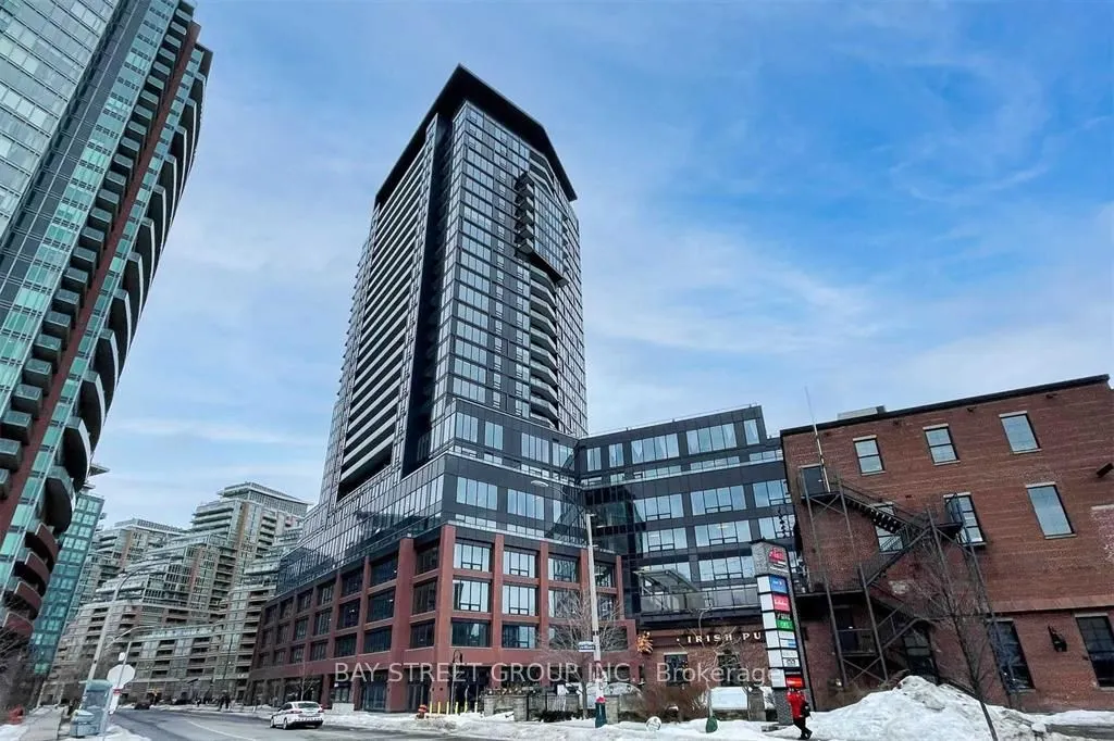 135 East Liberty Street, #1706