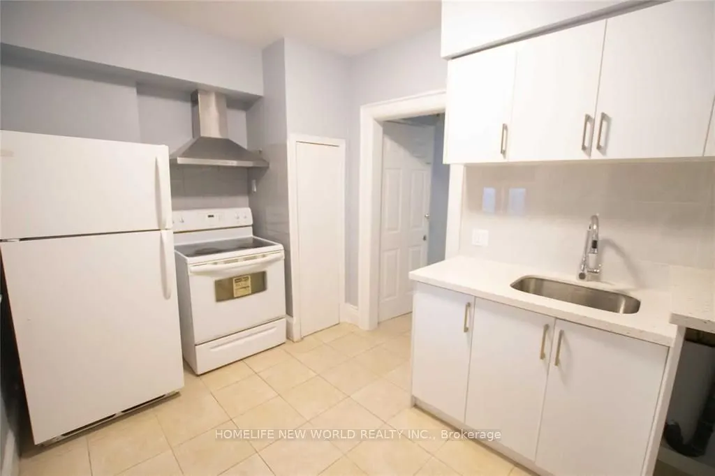 1104 College Street, #3RD Floor
