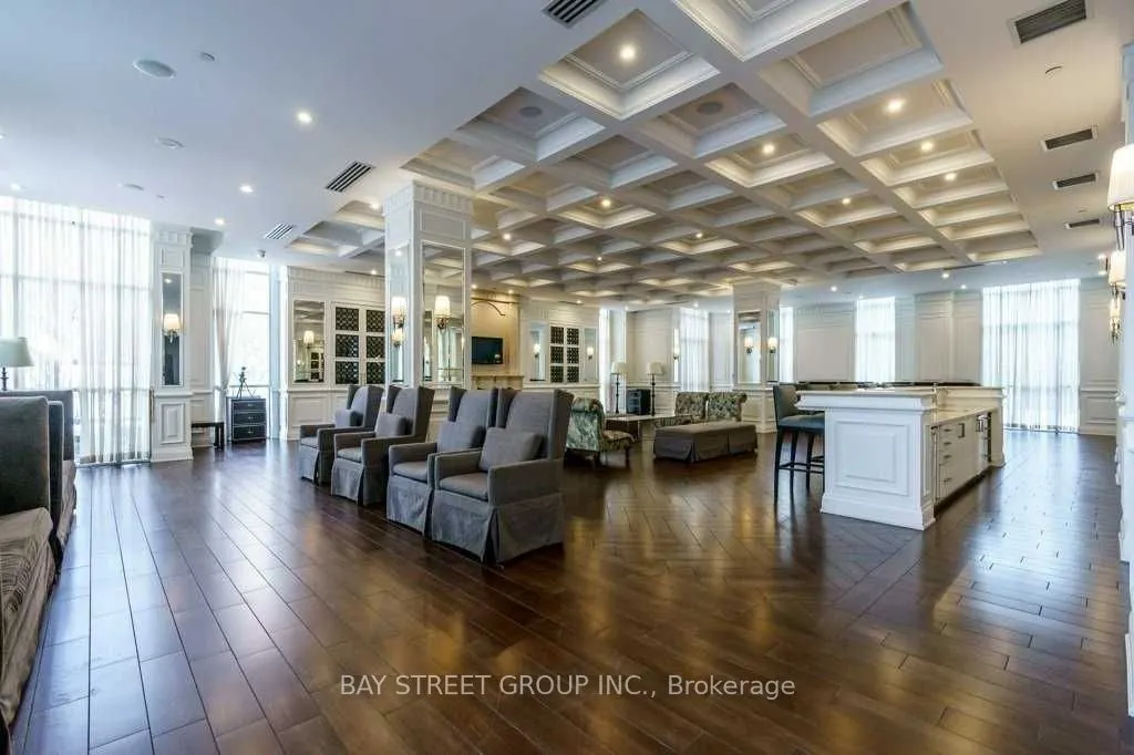 25 Greenview Avenue, #1026