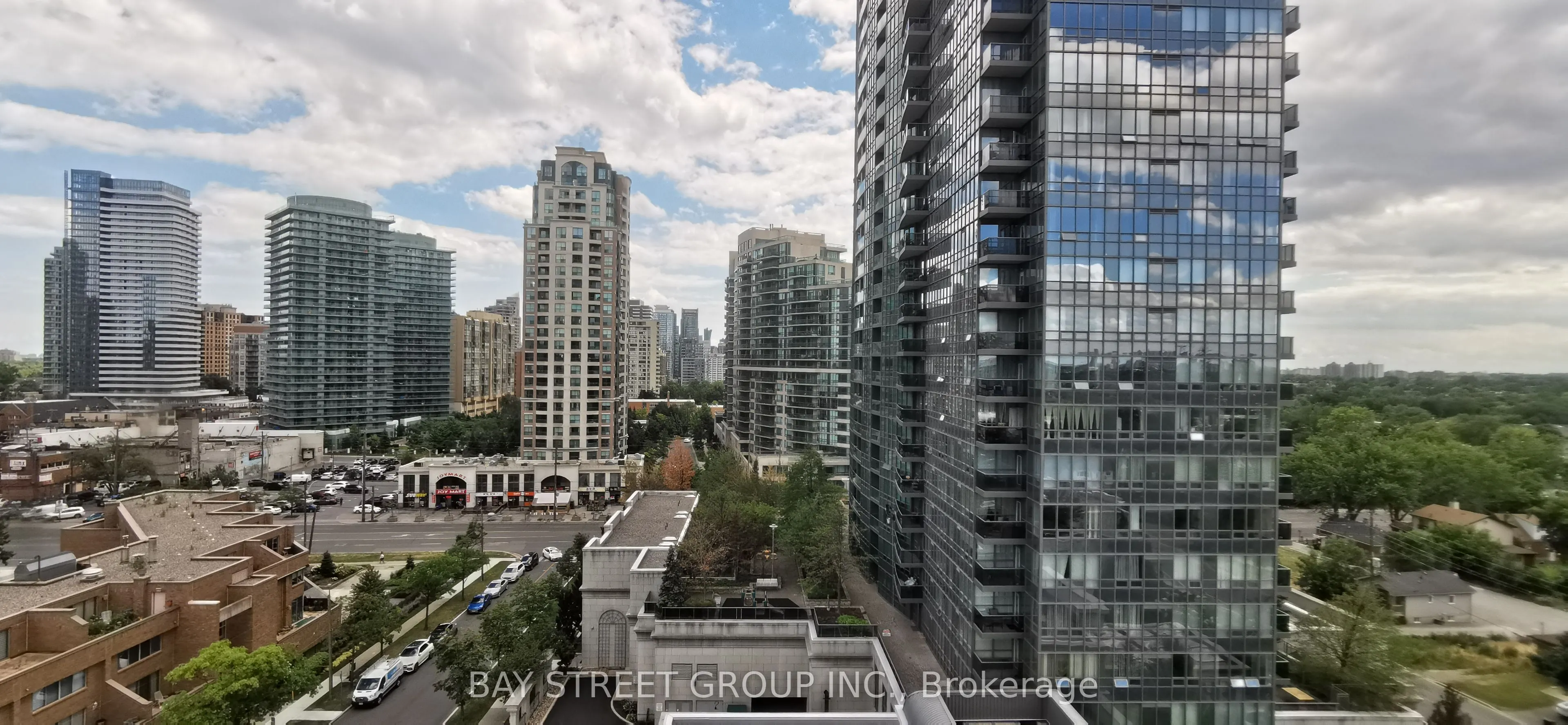 25 Greenview Avenue, #1026