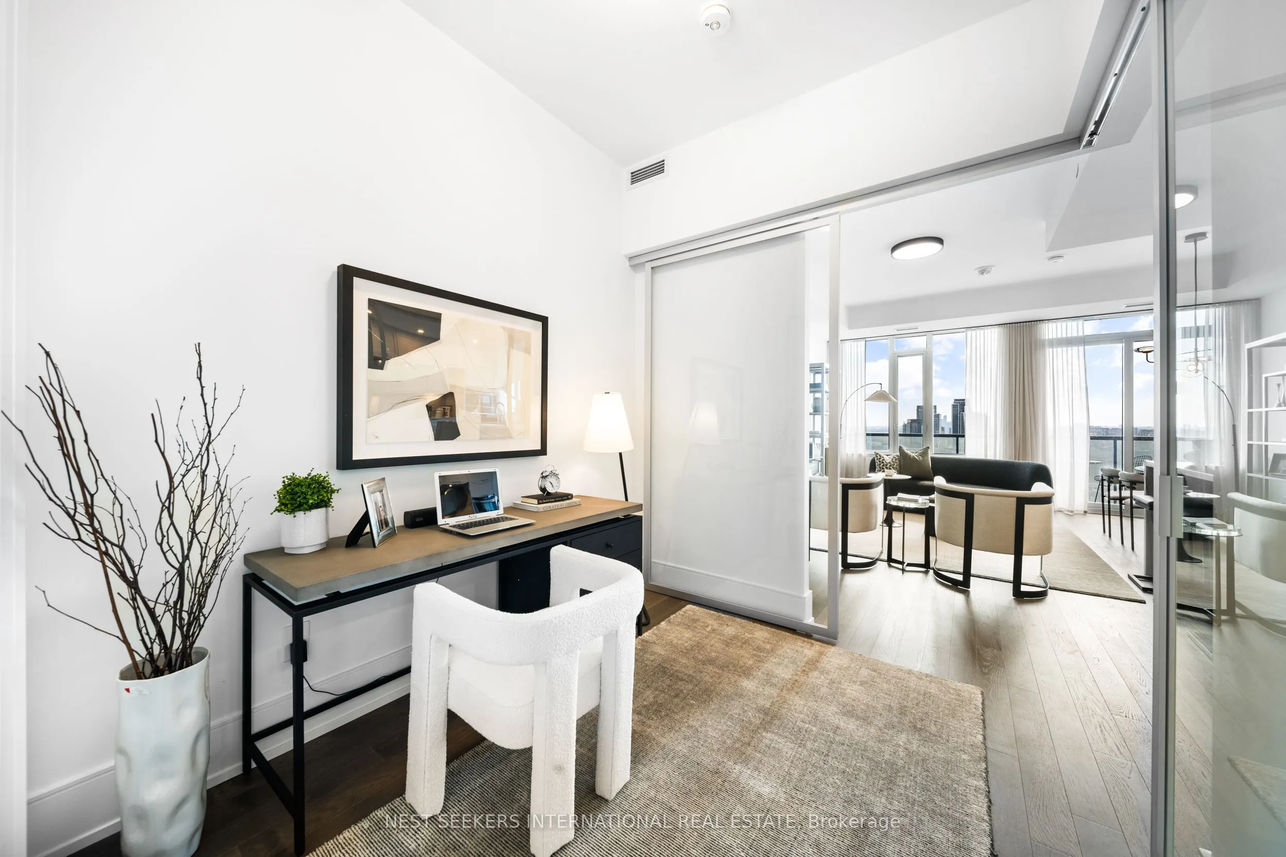 480 Front Street W, #PH2