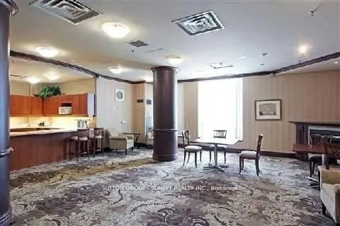 28 OLIVE Avenue, #1102